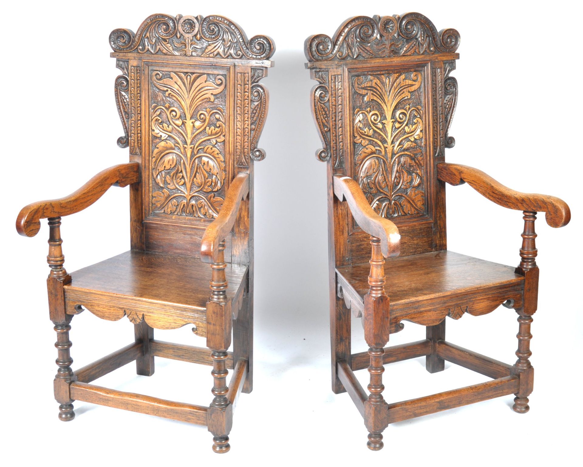 PAIR OF EARLY 20TH CENTURY OAK WAINSCOT CHAIRS - Image 2 of 6