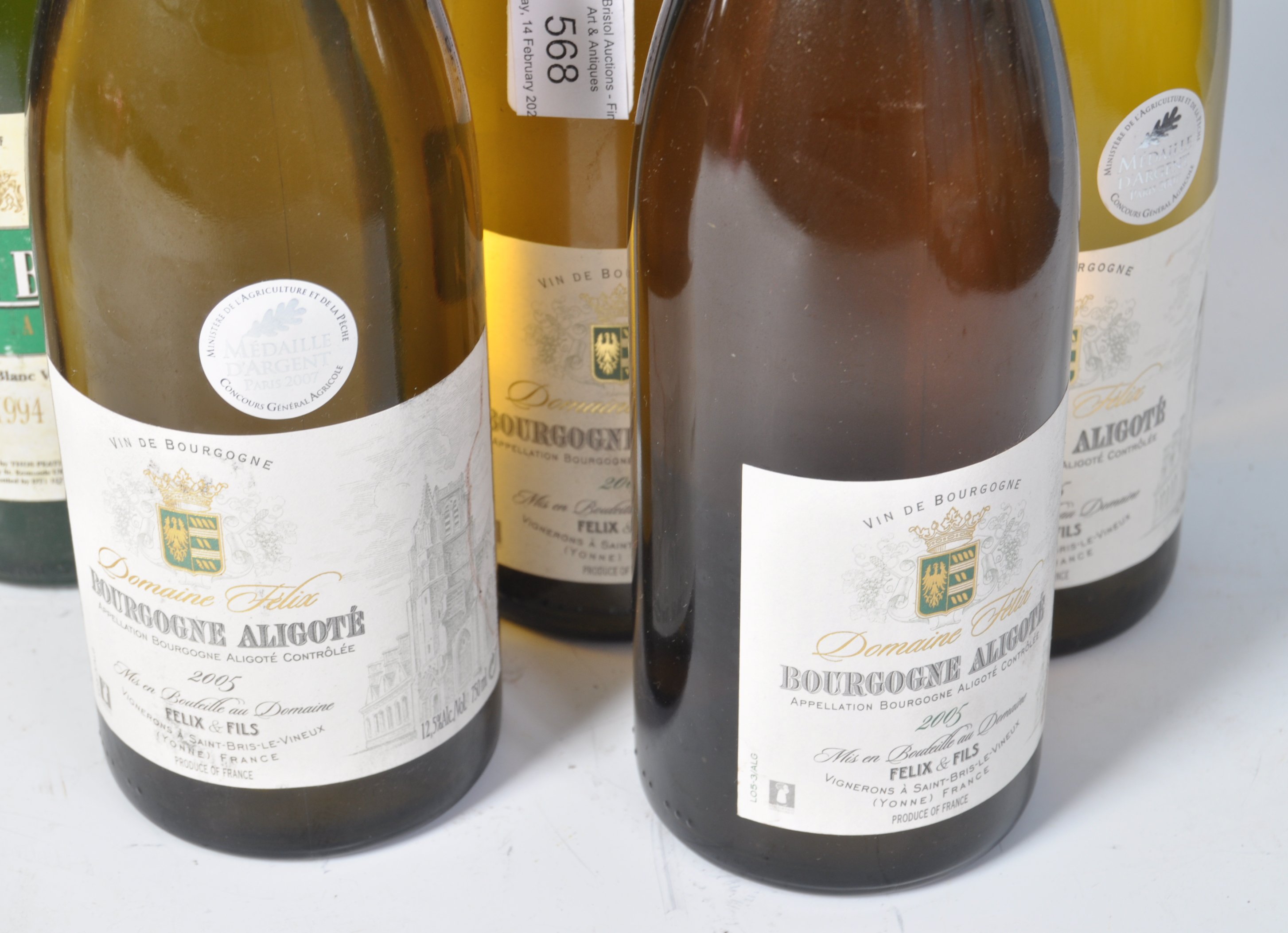 COLLECTION OF ASSORTED FRENCH WHITE WINE - Bild 4 aus 4