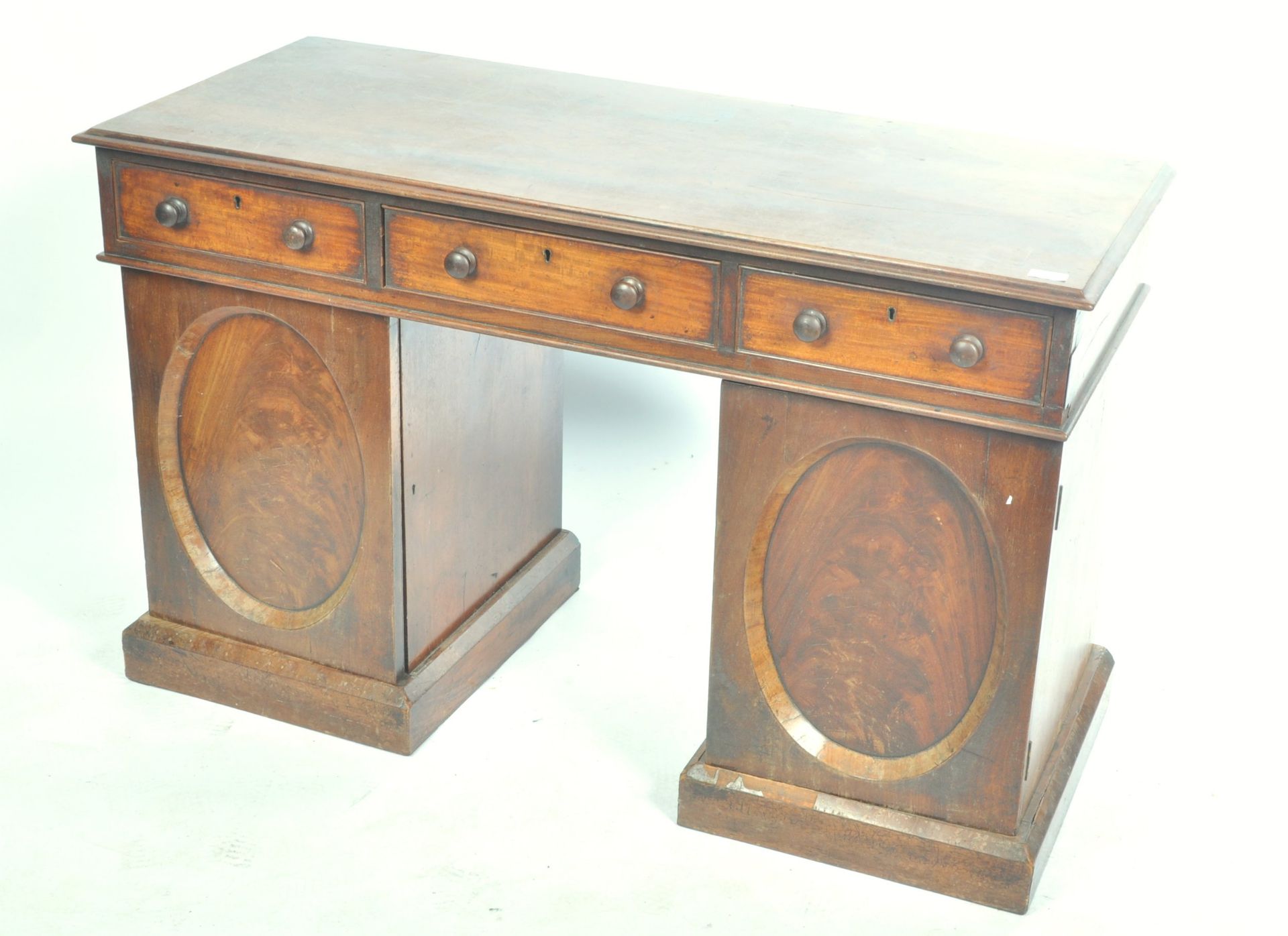 19TH CENTURY ANTIQUE TWIN PEDESTAL KNEEHOLE WRITING DESK - Image 2 of 6
