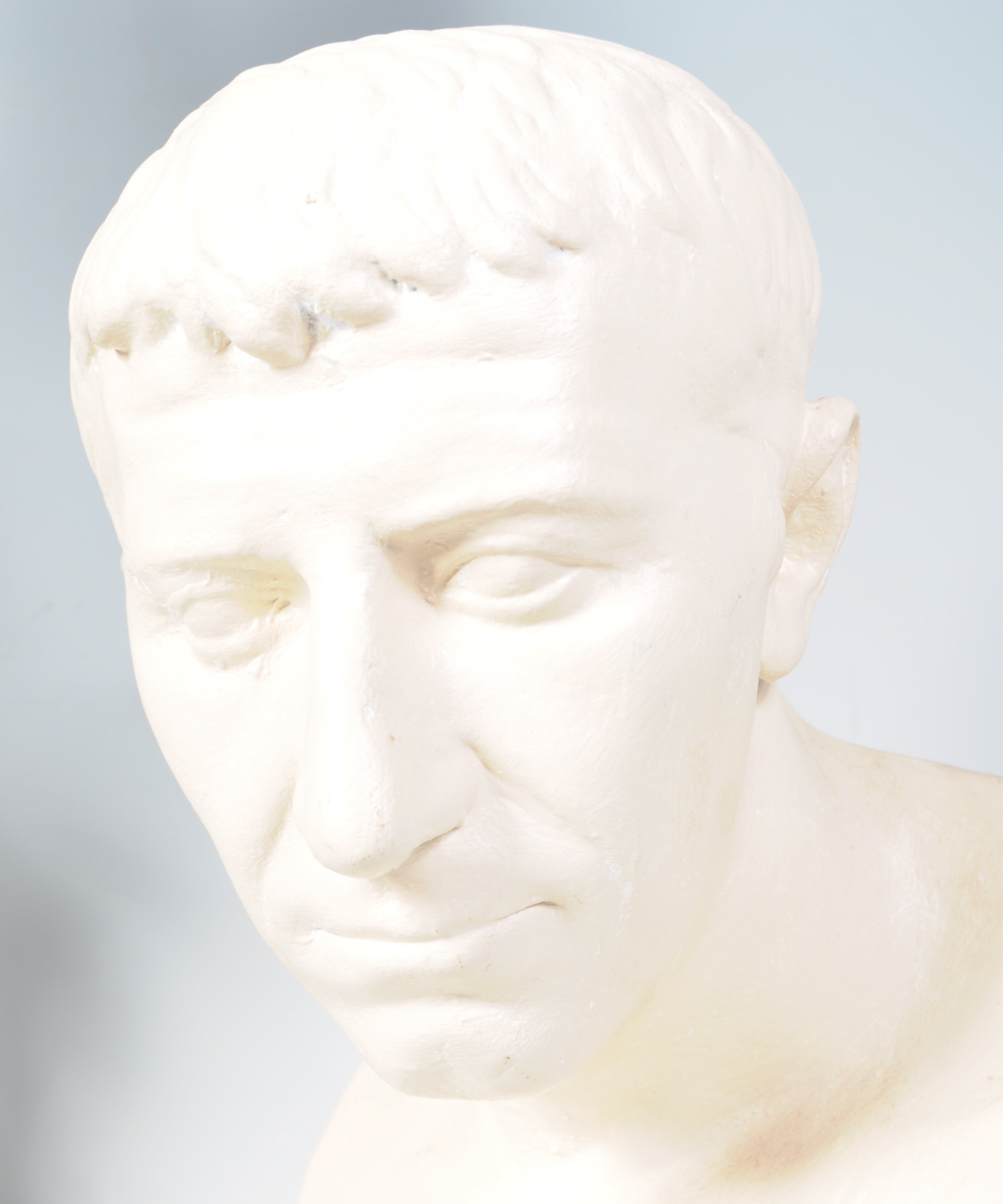 19TH CENTURY PLASTER BUST OF ROMAN EMPEROR JULIUS CAESAR - Image 3 of 7