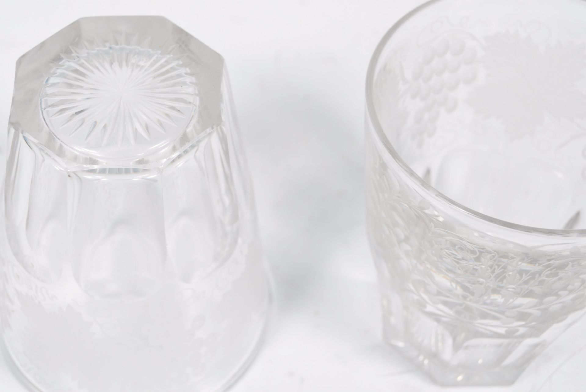 PAIR OF 19TH CENTURY ETCHED DRINKING GLASSES GRAPE & VINE - Bild 6 aus 6