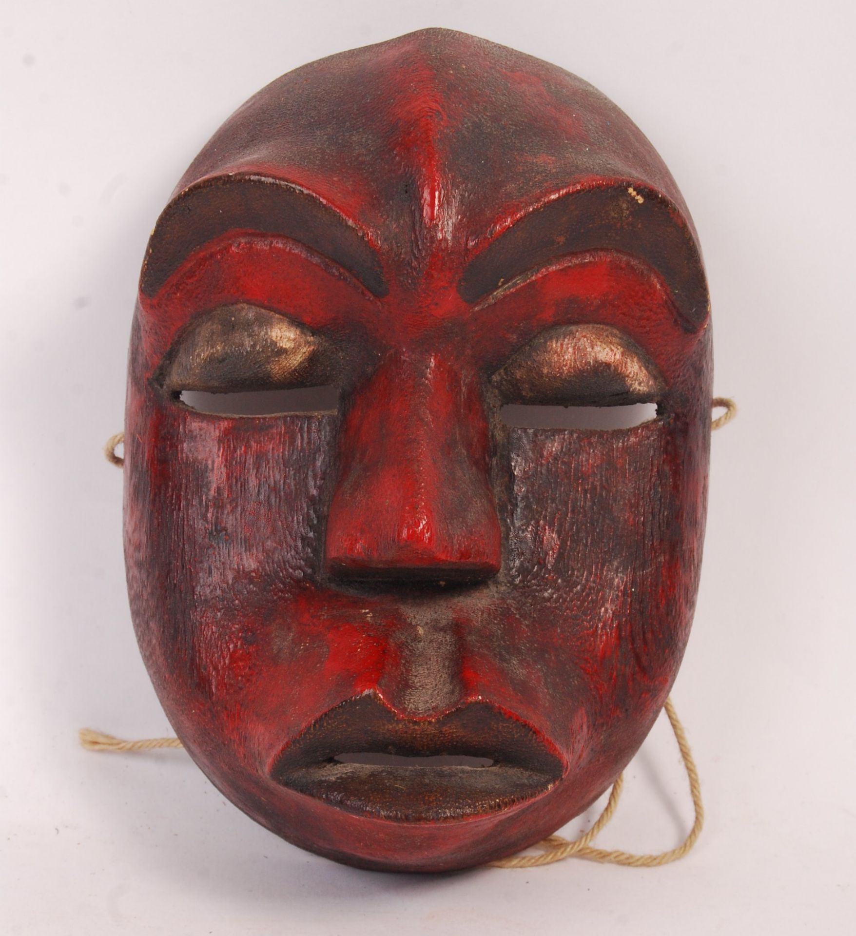 EARLY 20TH CENTURY WEST AFRICAN PAINTED CARNIVAL / RITUAL MASK