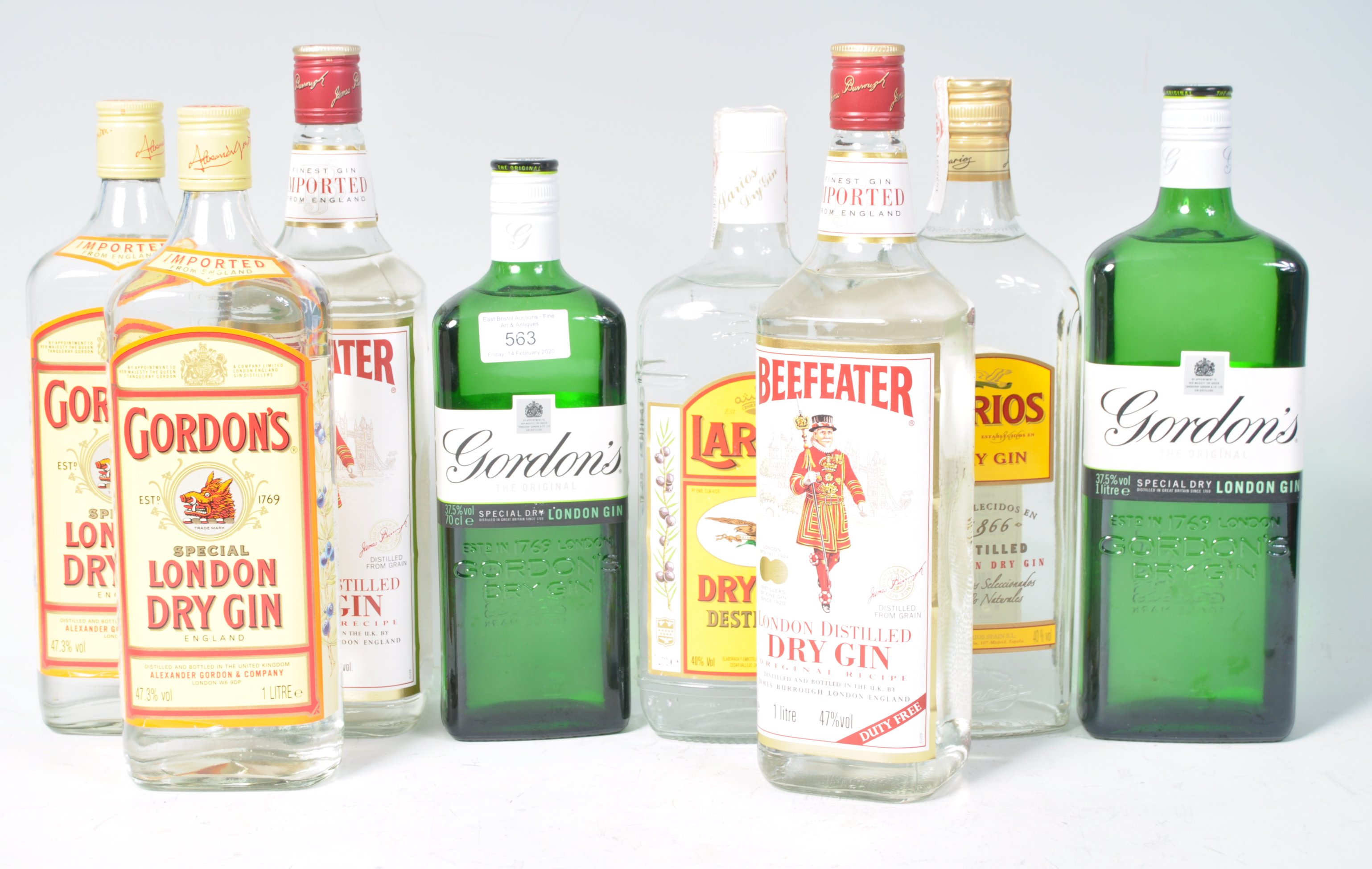 COLLECTION OF ASSORTED BOTTLES OF DRY GIN