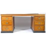 EARLY 20TH CENTURY TWIN PEDESTAL LIBRARY PARTNERS OAK DESK