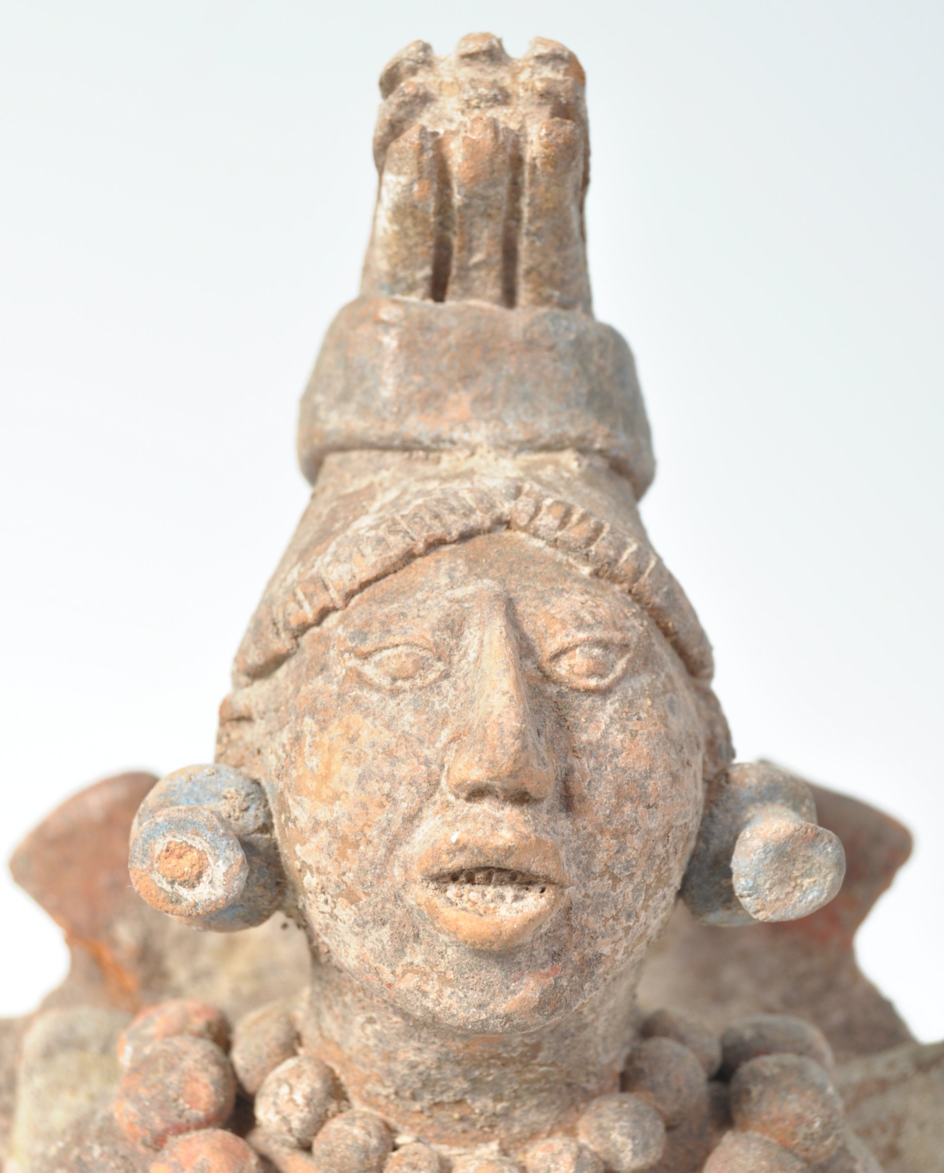 RARE PRE-COLUMBIAN ANCIENT MAYAN POTTERY FIGURE - Image 7 of 11
