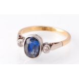 18CT GOLD PLATINUM SAPPHIRE AND DIAMOND RING