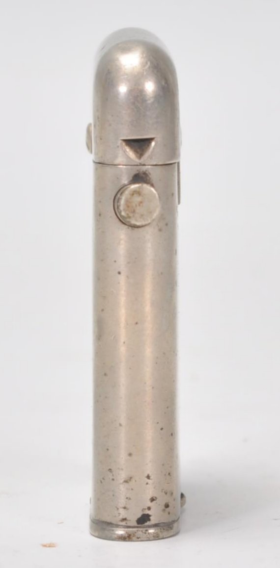 A vintage early 20th Century Thorens Swiss made lighter. Stamped to base Brit. PAT January 29. - Image 2 of 7
