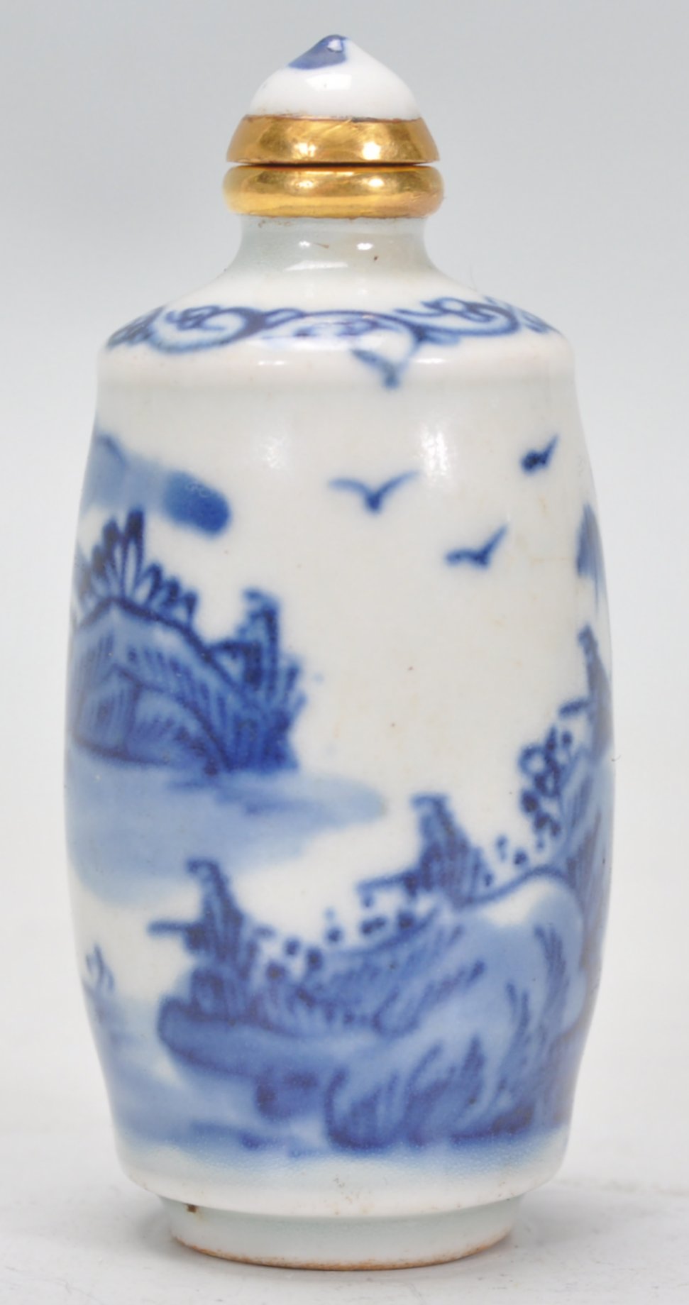 A 19th Century Chinese blue and white scent bottle having hand painted islands decoration - Image 2 of 7