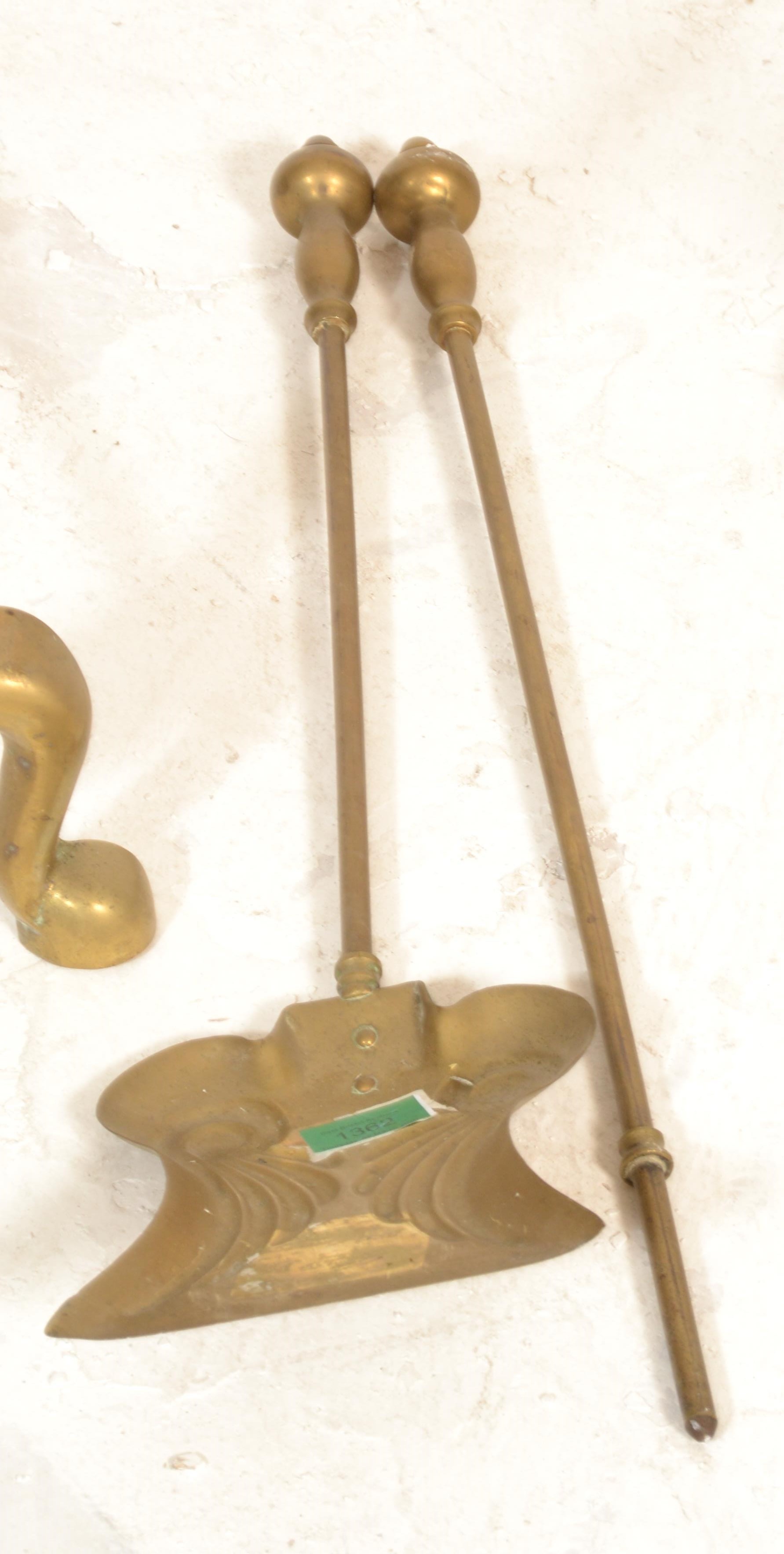 A 19th century Victorian brass fireside companion set comprising shovel, tongs and poker, all with - Image 4 of 5