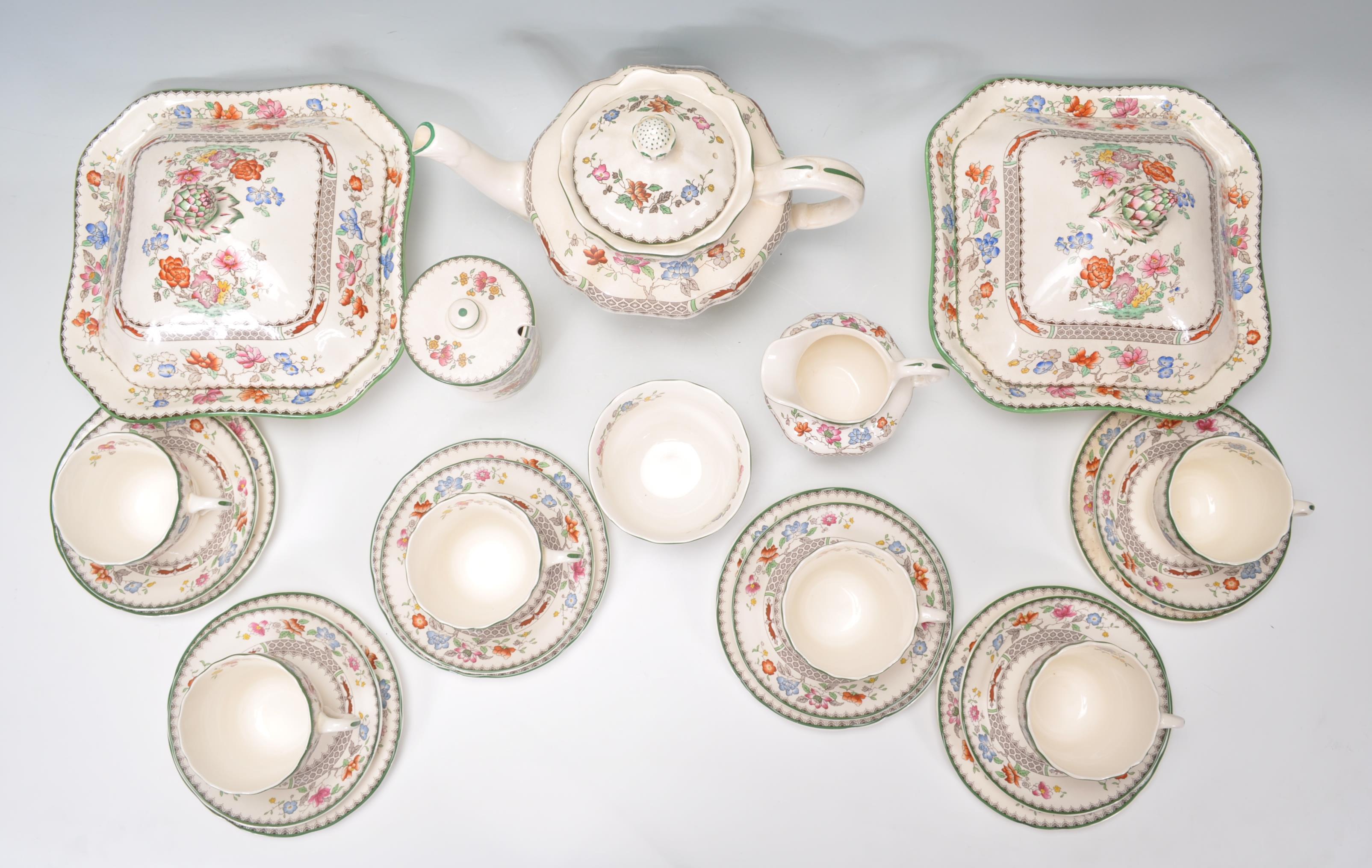 A vintage Spode Chinese Rose pattern six person tea service to include a teapot, sugar bowl, jam - Image 9 of 10