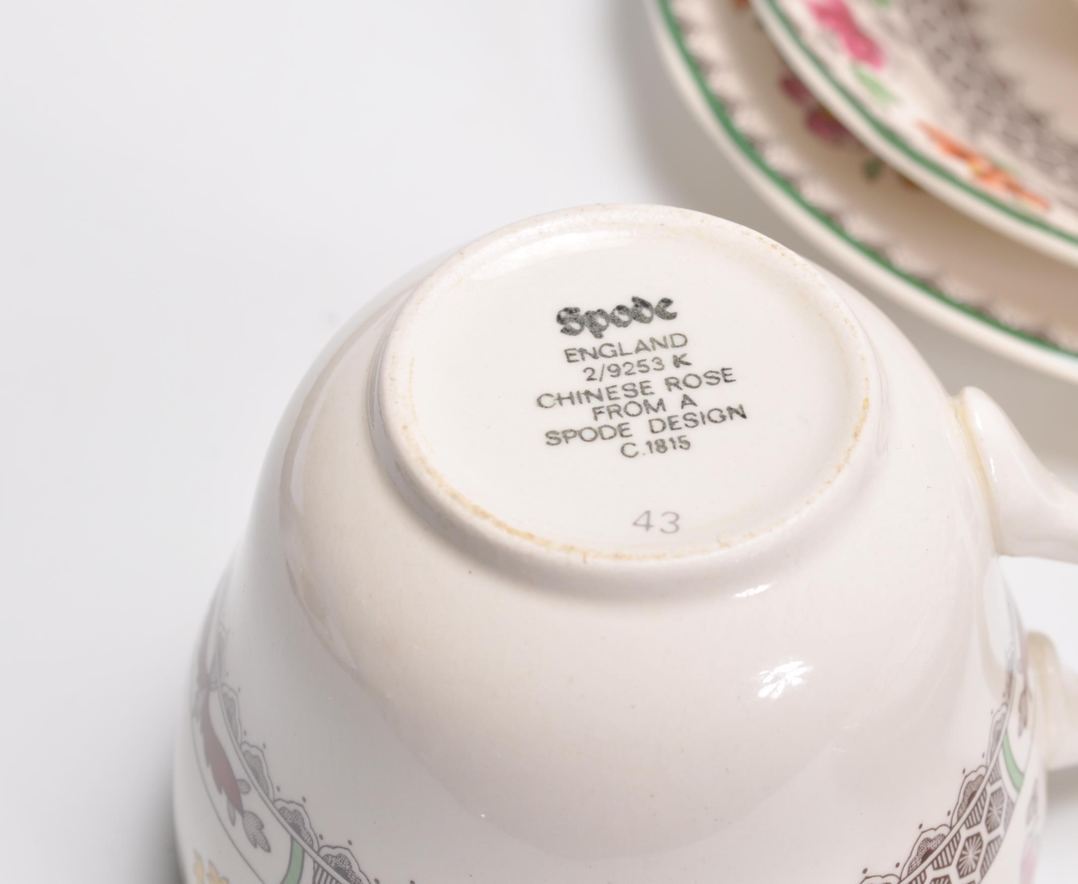 A vintage Spode Chinese Rose pattern six person tea service to include a teapot, sugar bowl, jam - Image 10 of 10