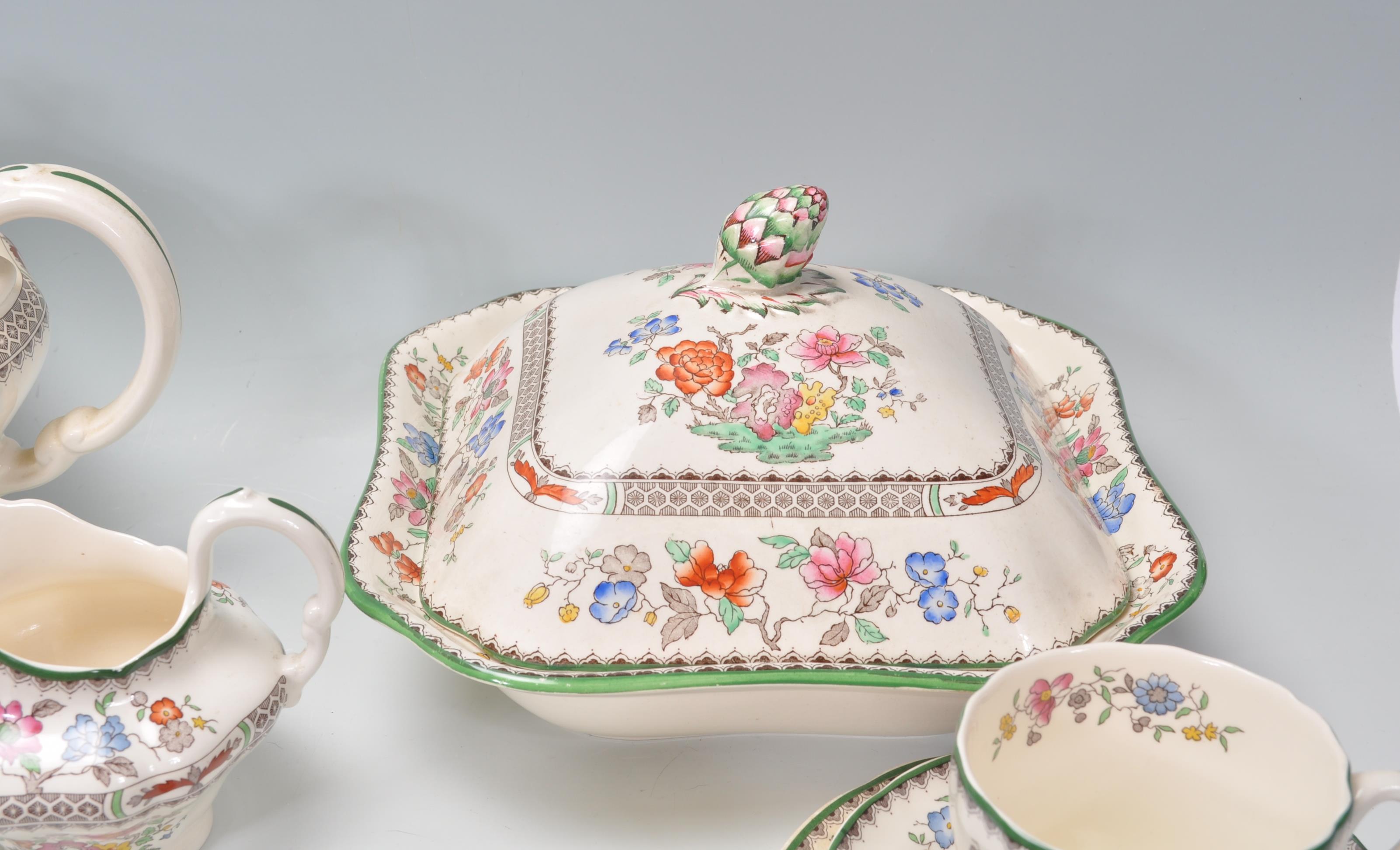 A vintage Spode Chinese Rose pattern six person tea service to include a teapot, sugar bowl, jam - Image 8 of 10