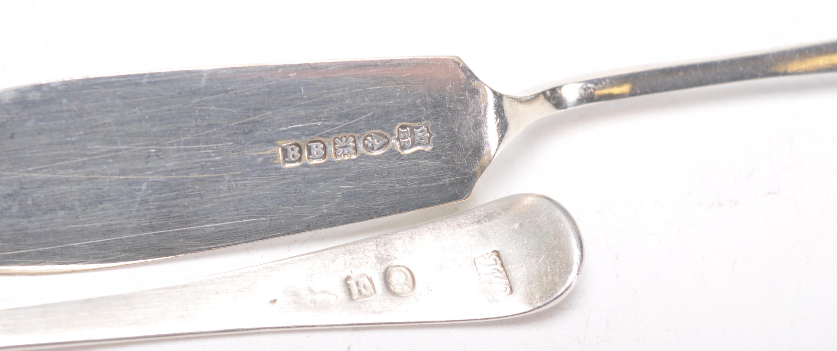 A silver hallmarked Georgian caddy spoon having engraved initials to the handle (hallmarked date - Image 8 of 8