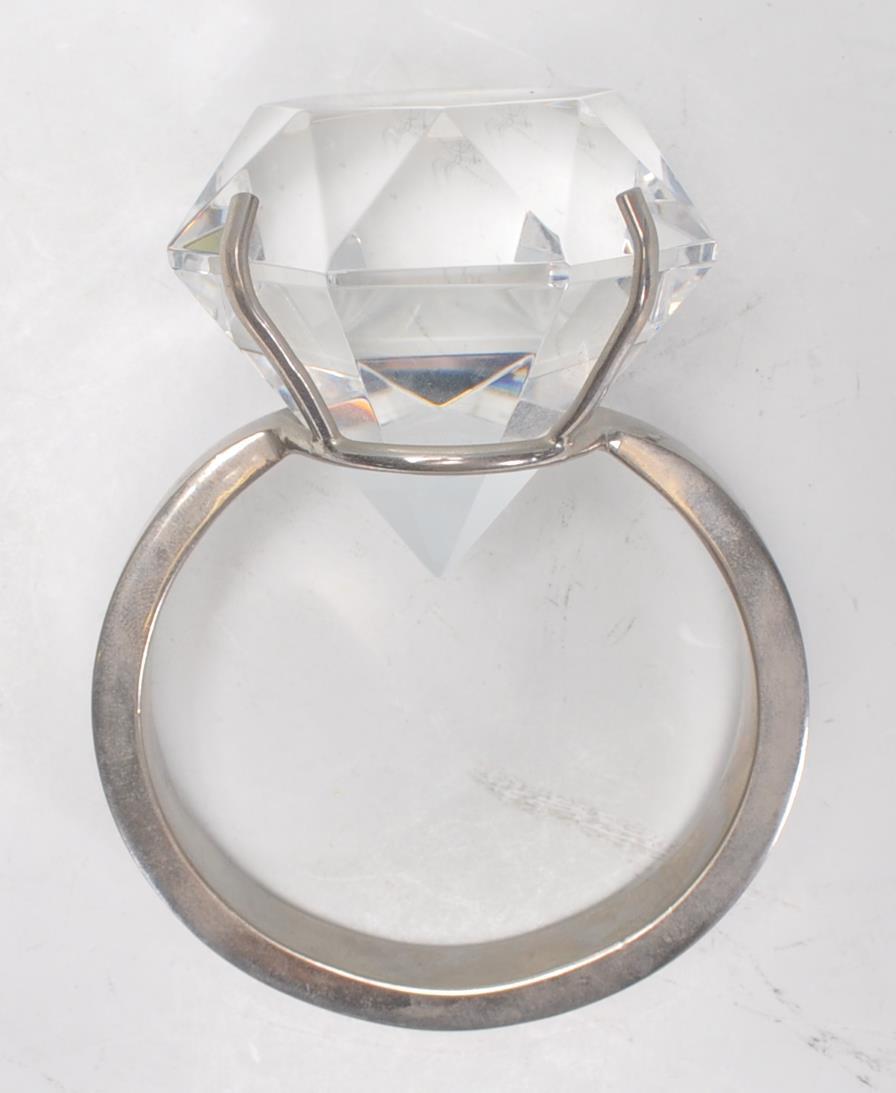 A large 20th century shop display silver plated and cut glass single stone ring with facet cut glass - Image 5 of 5