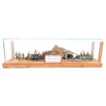 HIGHLY DETAILED WWII DIORAMA DISPLAY IN GLASS CASE