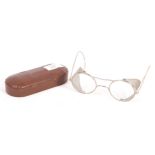 RARE PAIR OF WWII DESERT WARFARE LRDG GOGGLES / GL