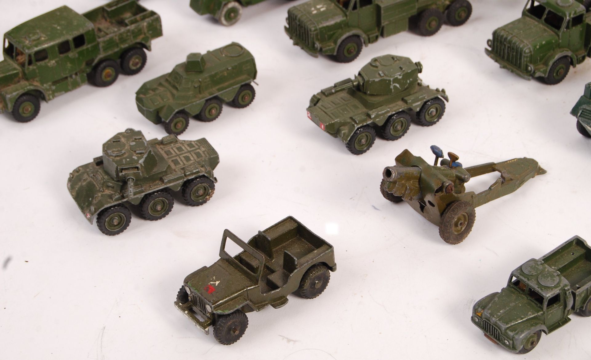 ASSORTED SCALE DIECAST MODEL MILITARY VEHICLES - Image 4 of 5