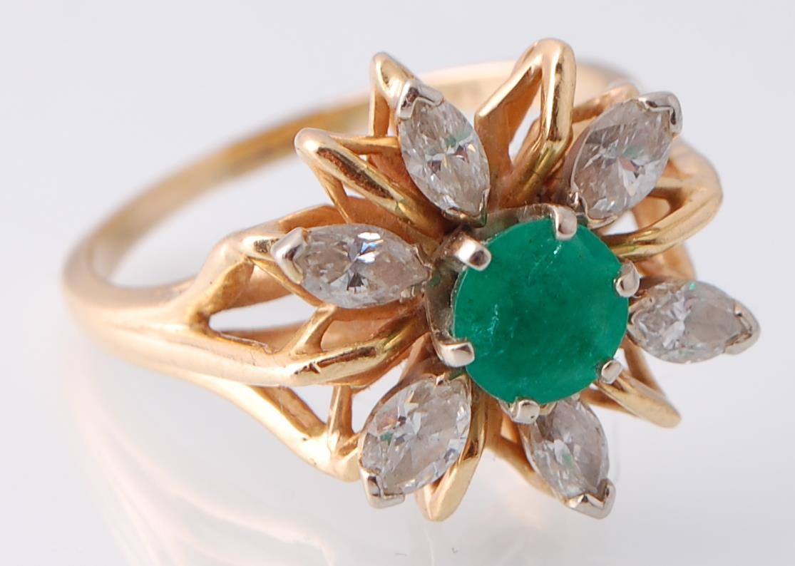 A 14ct Gold Emerald & Diamond Cluster Ring
