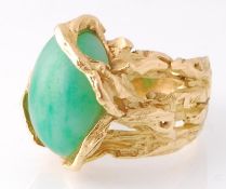 A French 18ct Gold & Jade Ring