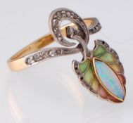 An 18ct Gold & Platinum French Art Nouveau Opal &