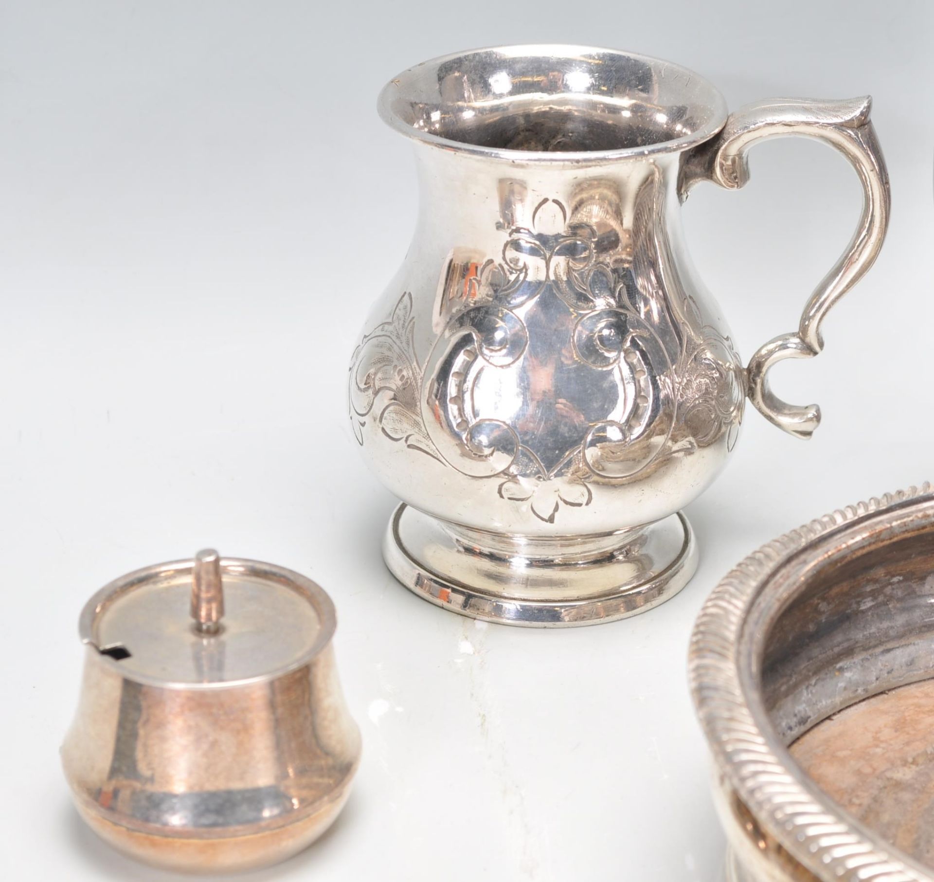 A good mixed group of silverplate and silver items dating from the 19th Century to include three - Image 3 of 9