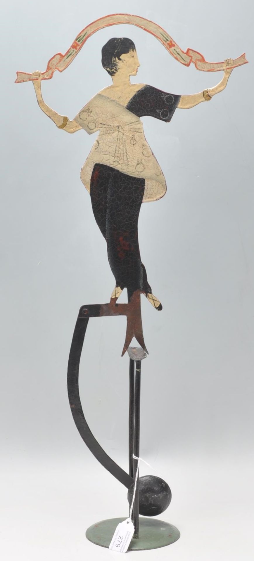 A vintage 20th Century balance character in the form of a lady dancing. The balance of iron - Bild 6 aus 8