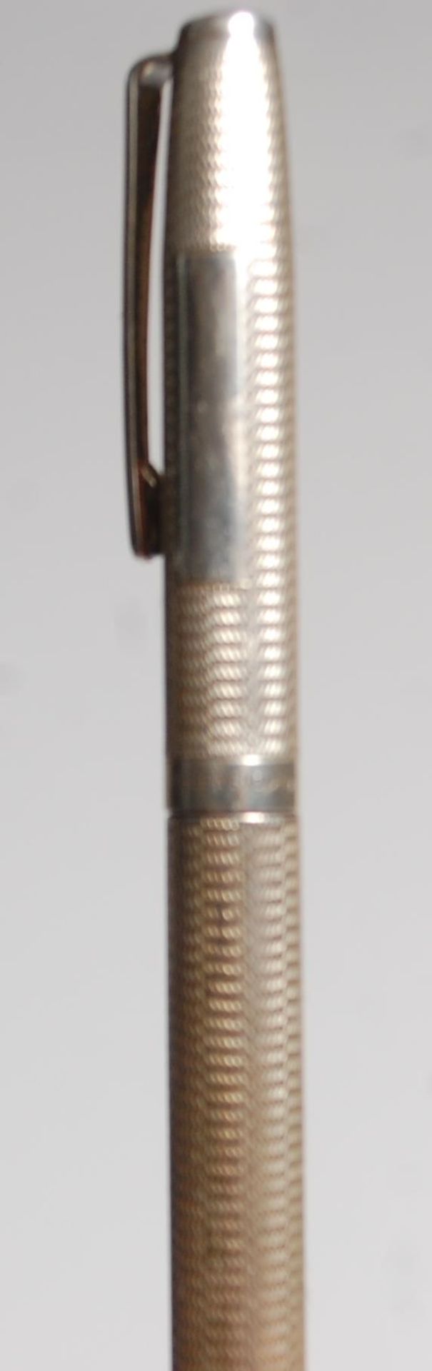 A good mid 20th Century silver hallmarked propelling pencil having an engine turned body being - Image 5 of 7