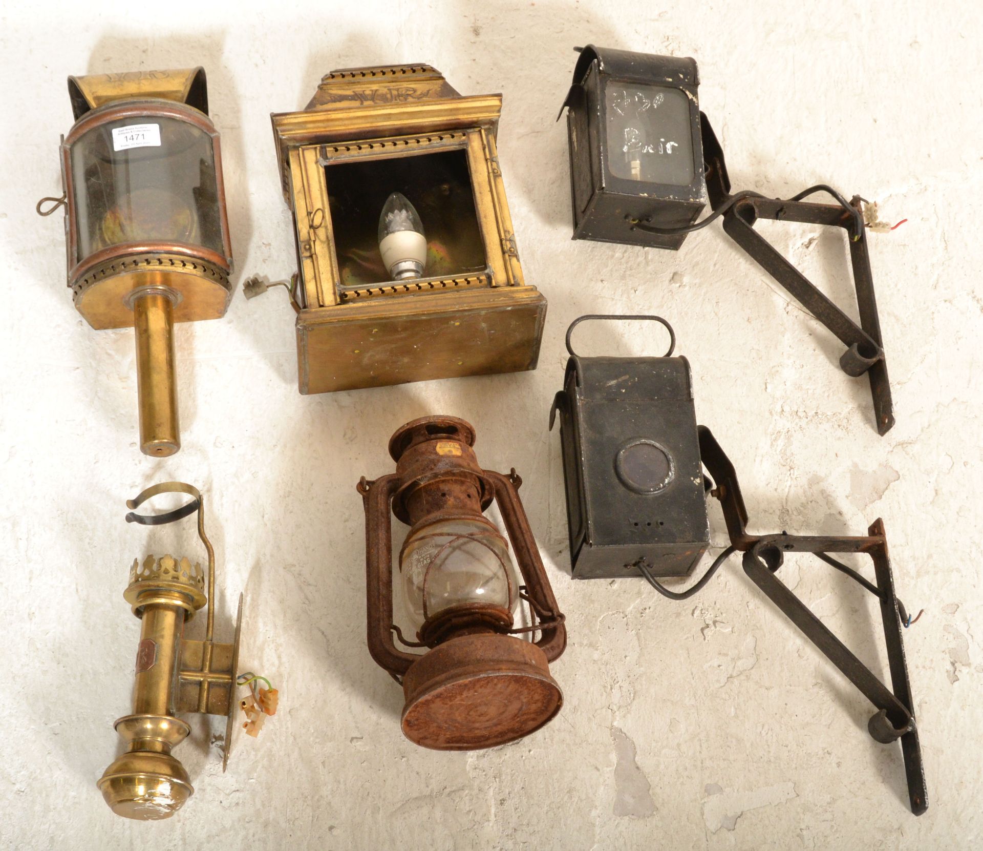 A collection of old vintage 19th and 20th century lamps to include brass cased with WR monogram, - Image 6 of 6