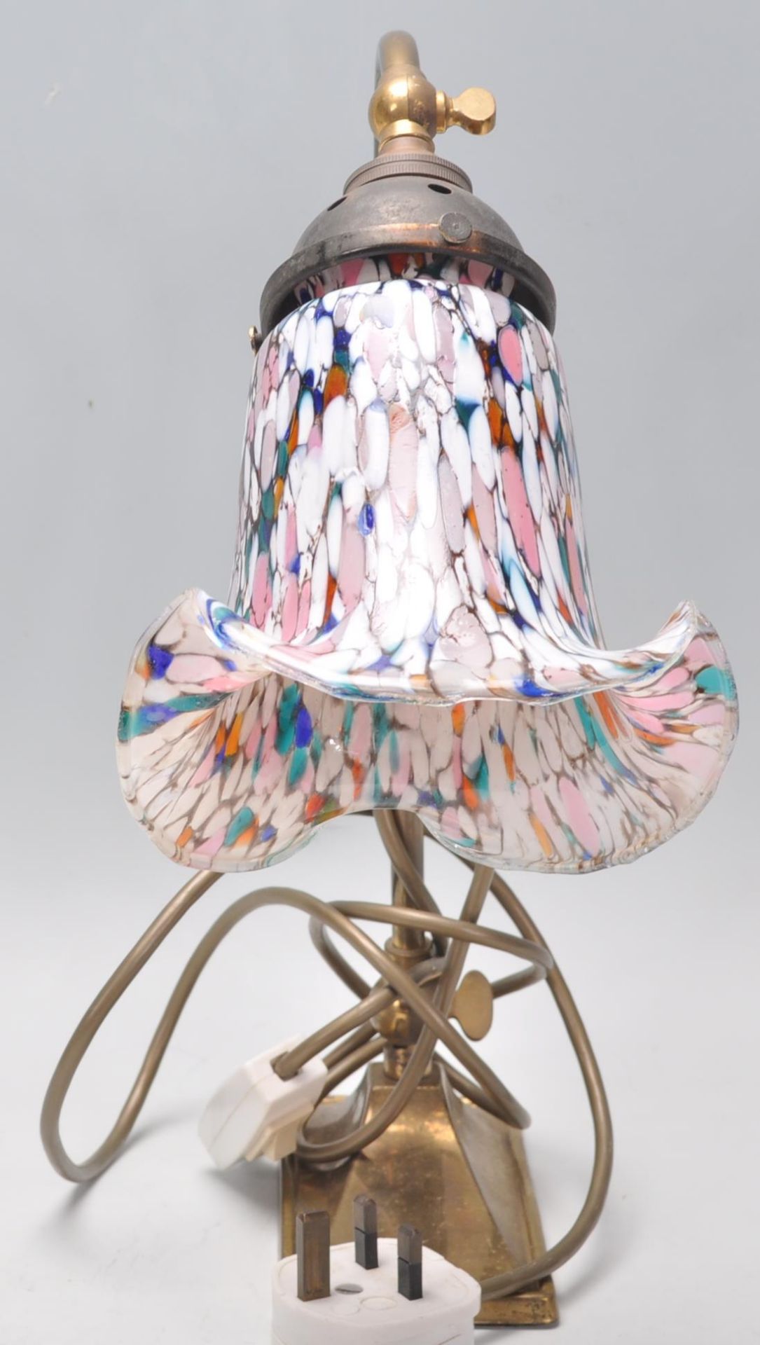 A good vintage 20th Century brass swan neck table / desk lamp light having a multi coloured - Bild 2 aus 7