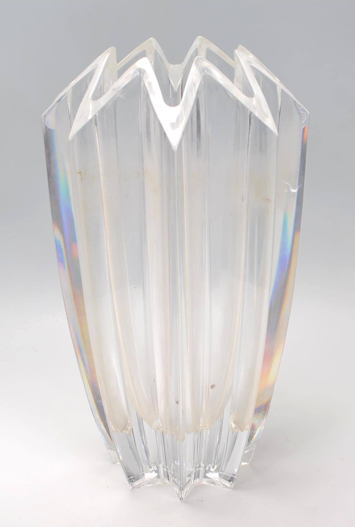 A 20th Century glass vase of faceted geometric form, having a triangular crenelated rim. Marked - Image 2 of 5