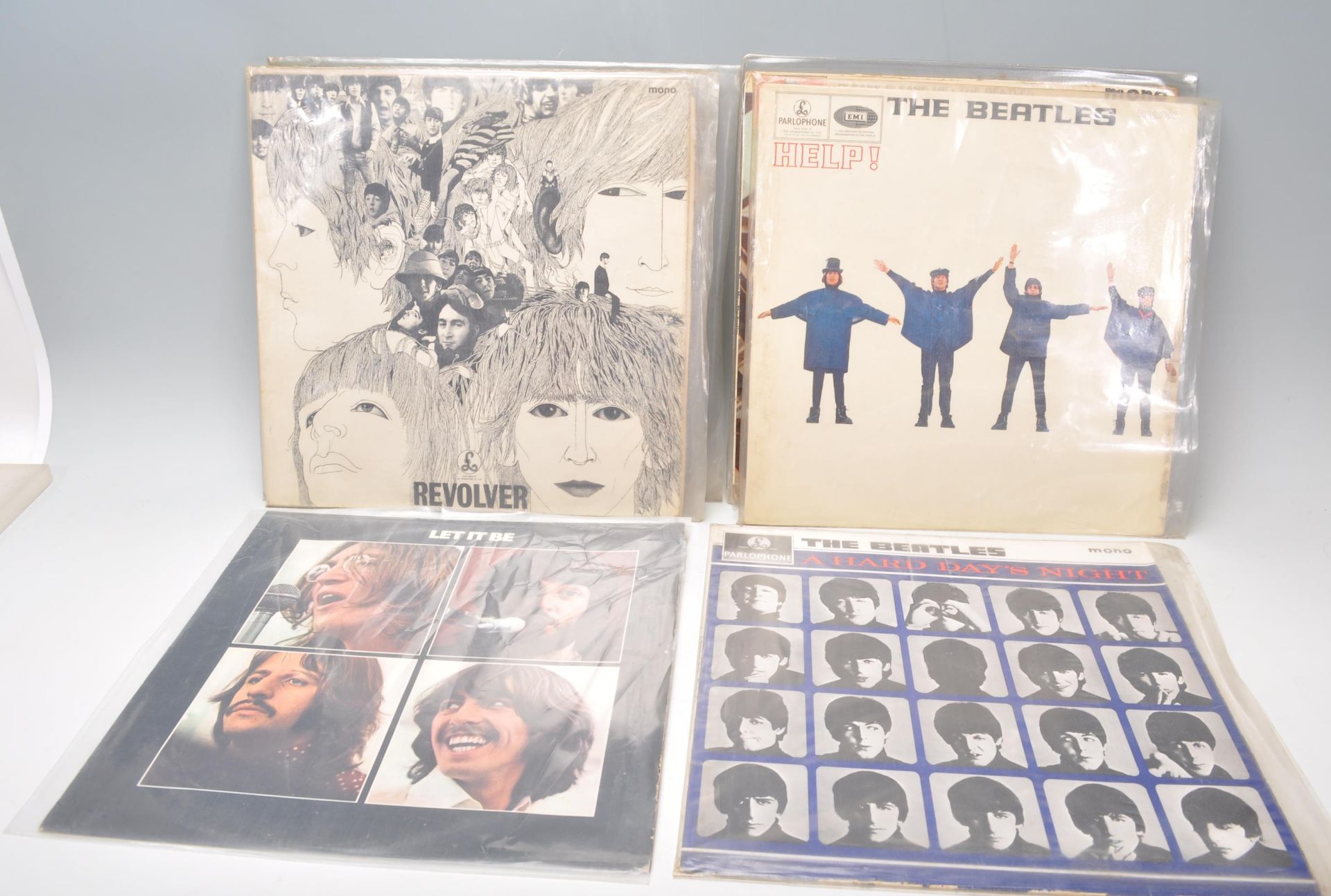 A group of eleven Vinyl Long Play LP Record albums by The Beatles. All 1st presses to include Let It - Bild 2 aus 3