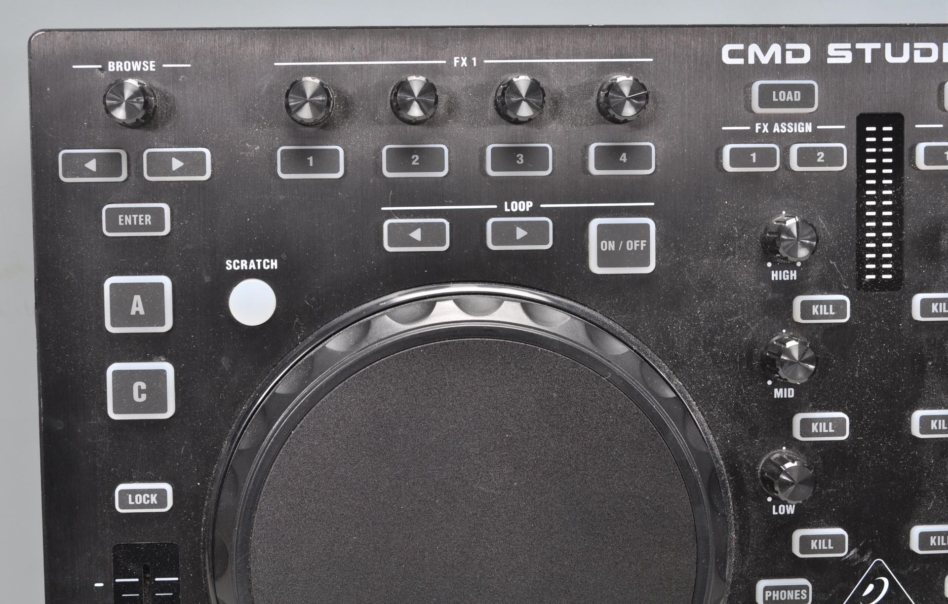 A Behringer CMD Studio 4a USB mixer. - Bild 2 aus 14