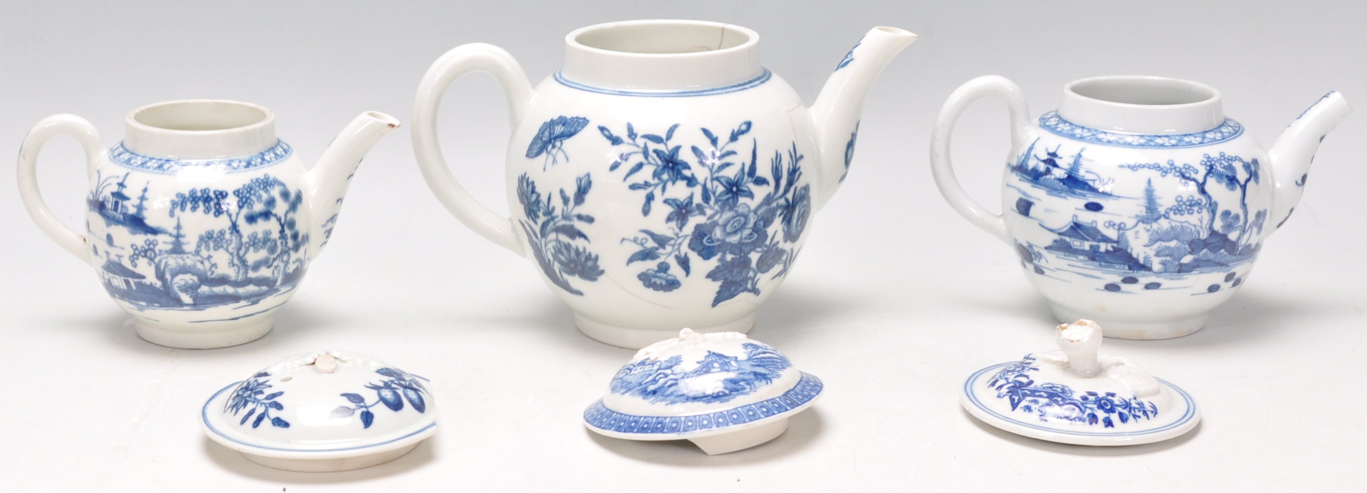 A group of three 19th Century blue and white old Worcester miniature tea pots of small - Image 4 of 10