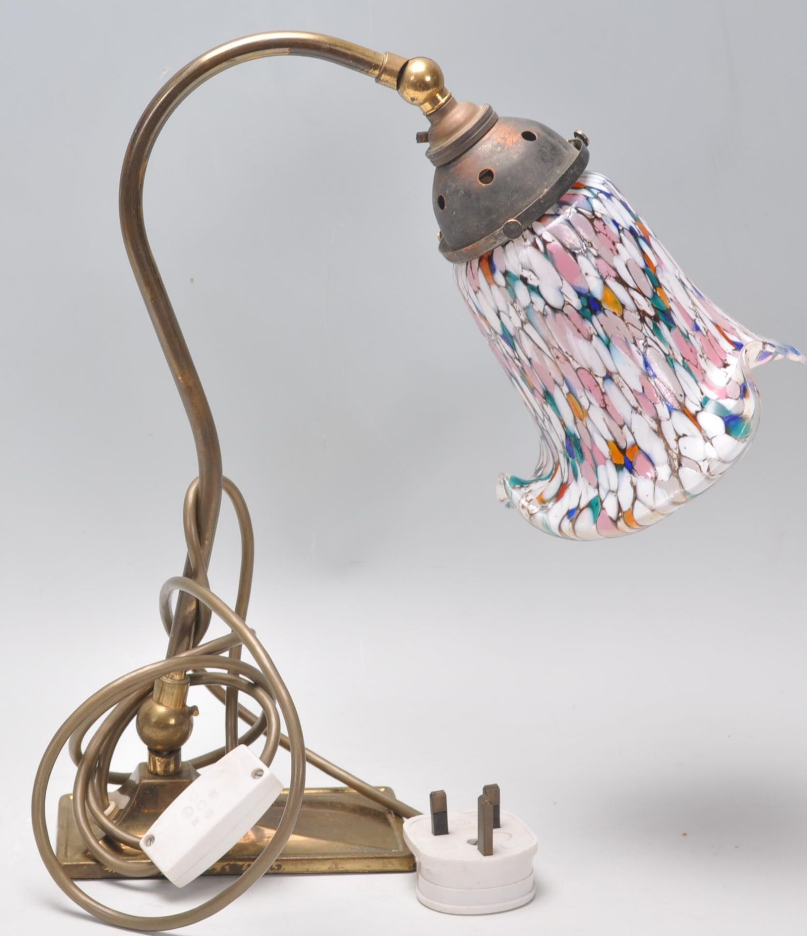 A good vintage 20th Century brass swan neck table / desk lamp light having a multi coloured - Bild 3 aus 7