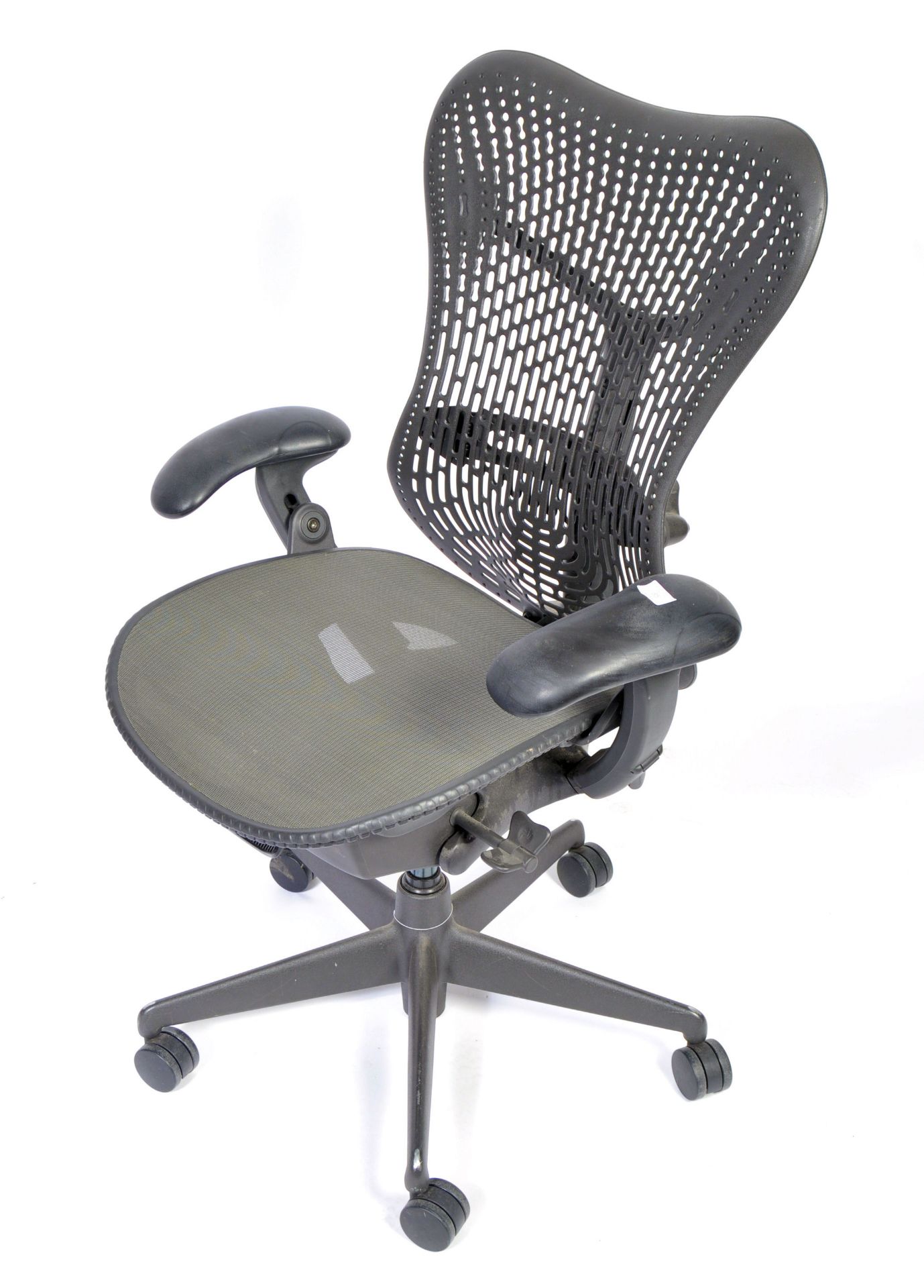 HERMAN MILLER MIRRA 2 SWIVEL DESK CHAIR BY STUDIO - Bild 3 aus 9