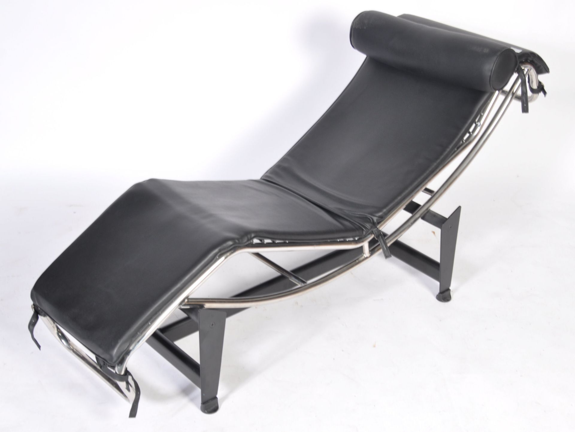 AFTER LE CORBUSIER CONTEMPORARY LC4 LOUNGER / CHAISE LOUNGE - Bild 2 aus 3