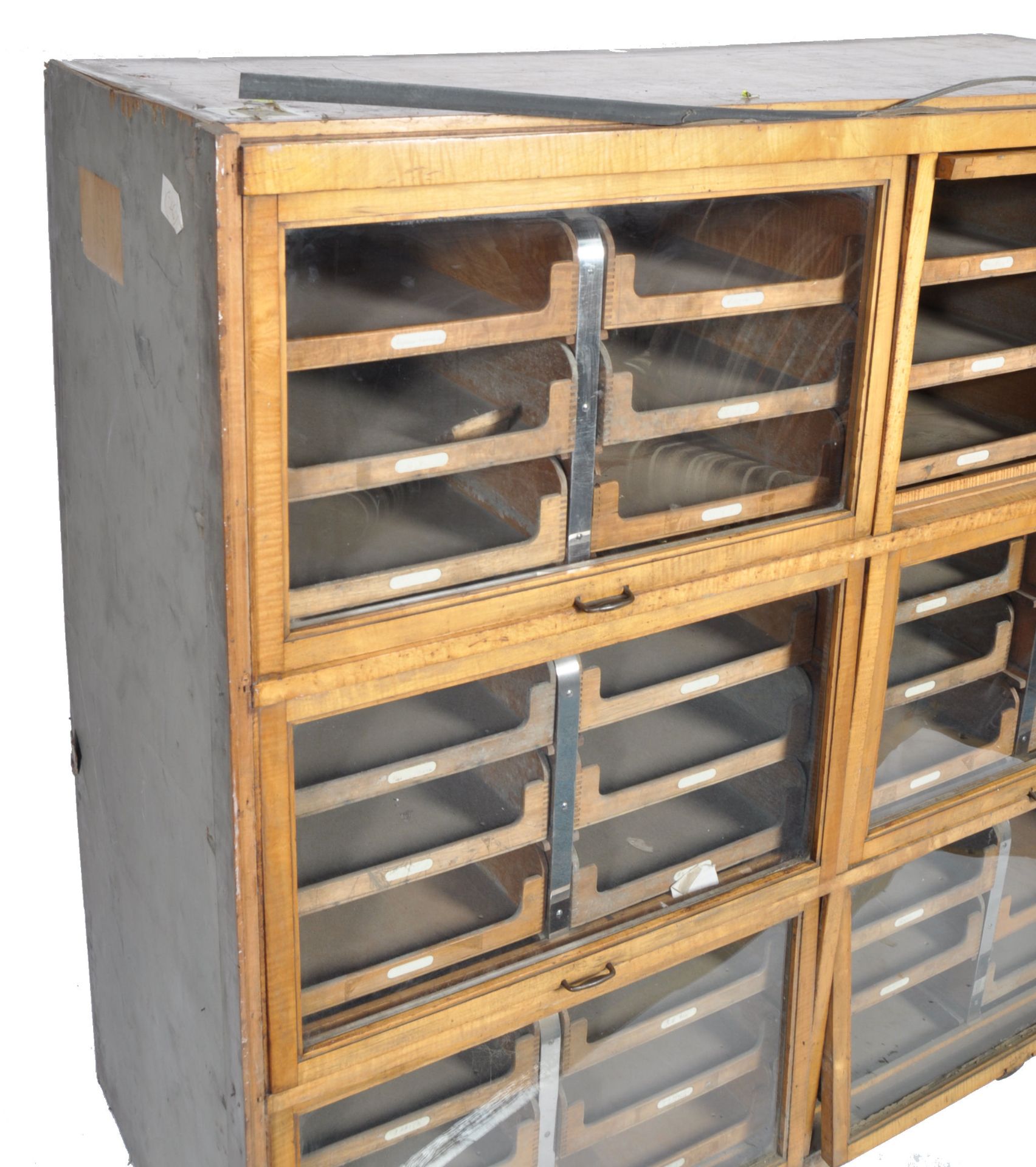 EARLY 20TH CENTURY OAK HABERDASHERY SHOP DISPLAY CABINET - Bild 4 aus 6