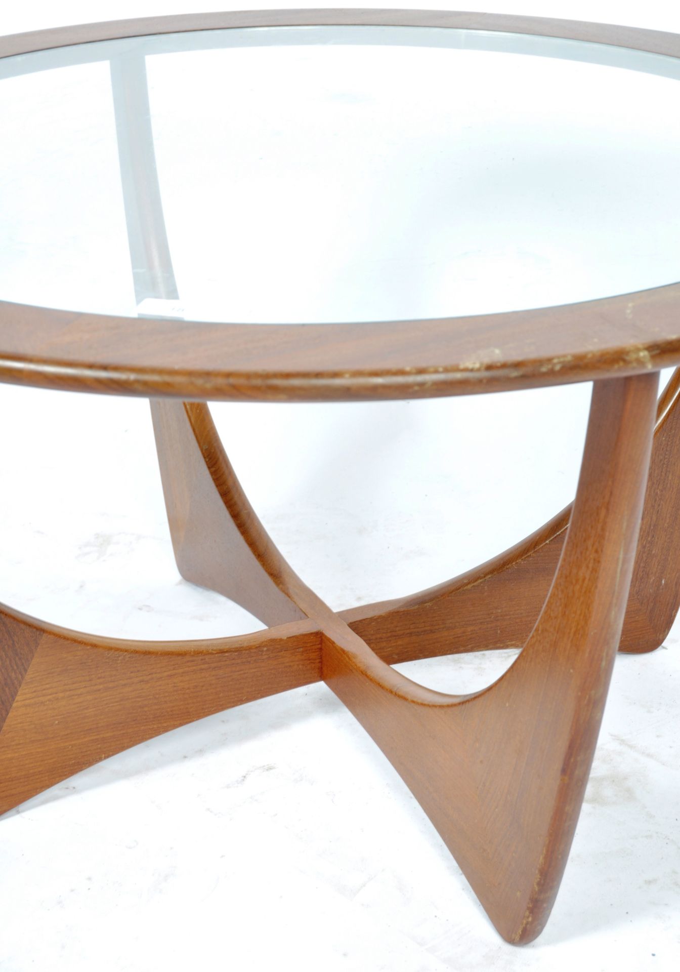 G PLAN ASTRO 1960'S TEAK WOOD COFFEE TABLE BY VICTOR B. WILKINS - Bild 4 aus 4