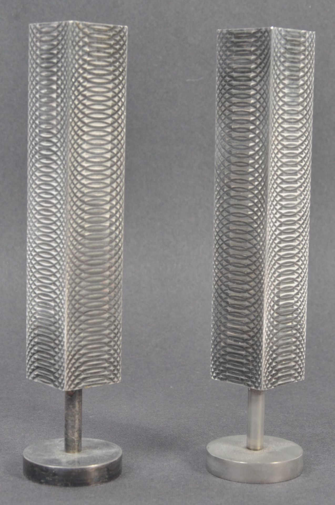 M&R LATE 20TH CENTURY SILVER PLATED SQUARE BUD VASES - Image 2 of 4