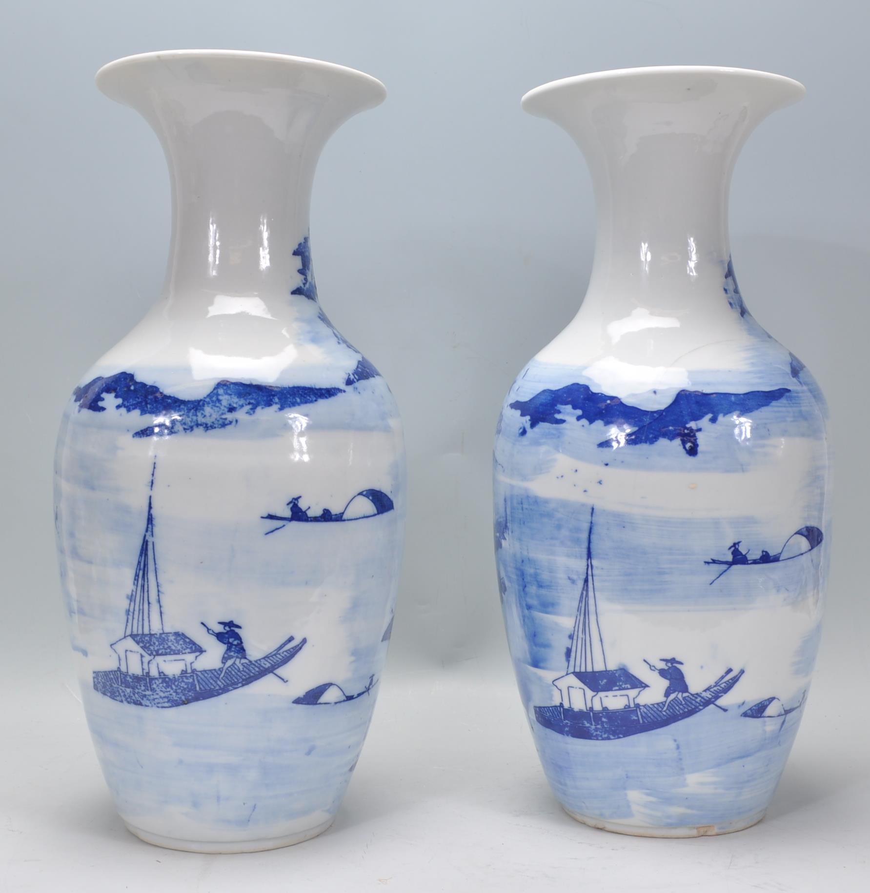 A matching pair of 19th Century Japanese Arita blu - Image 3 of 8