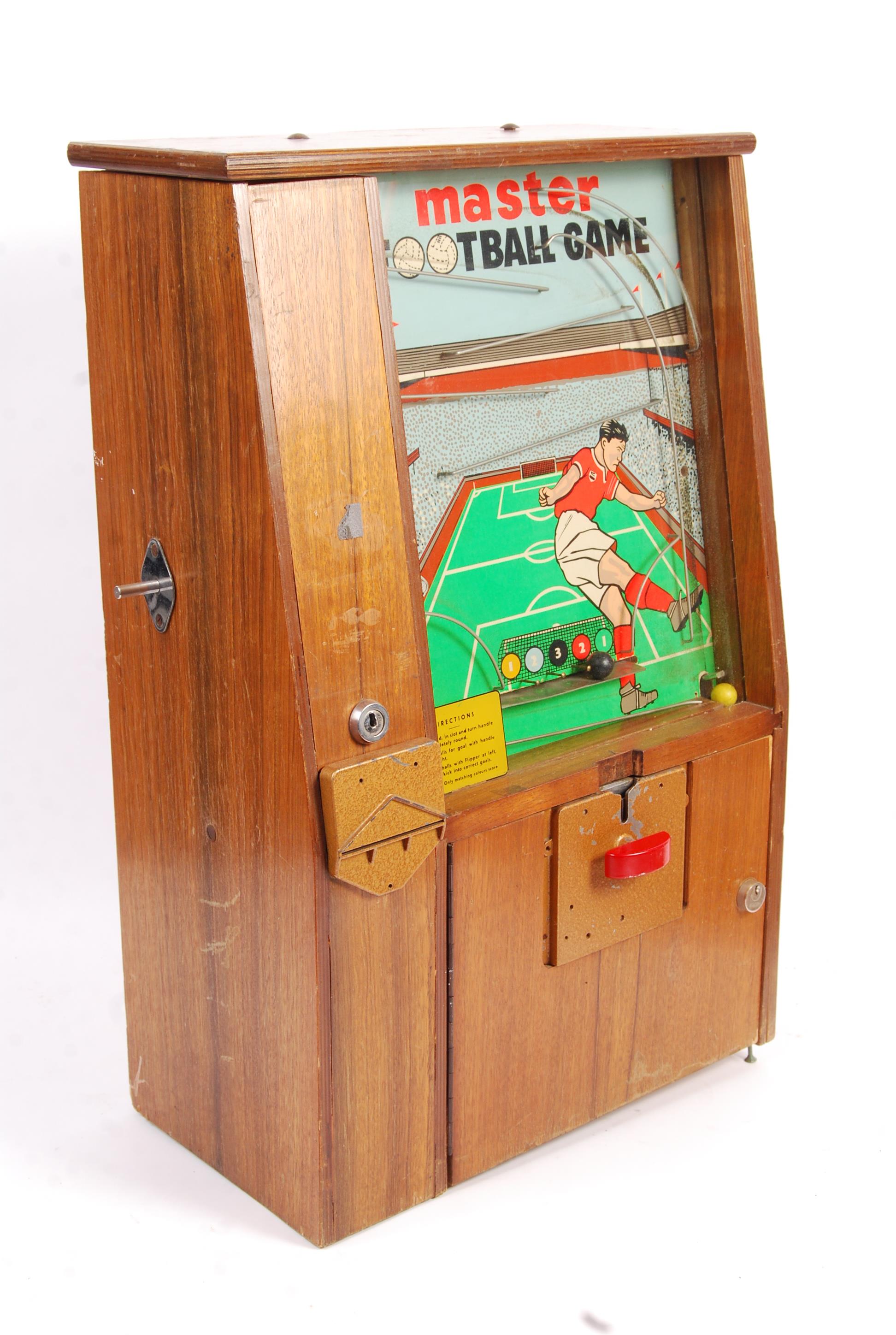 ORIGINAL VINTAGE MASTERMATIC ' MASTER FOOTBALL GAM - Image 2 of 6