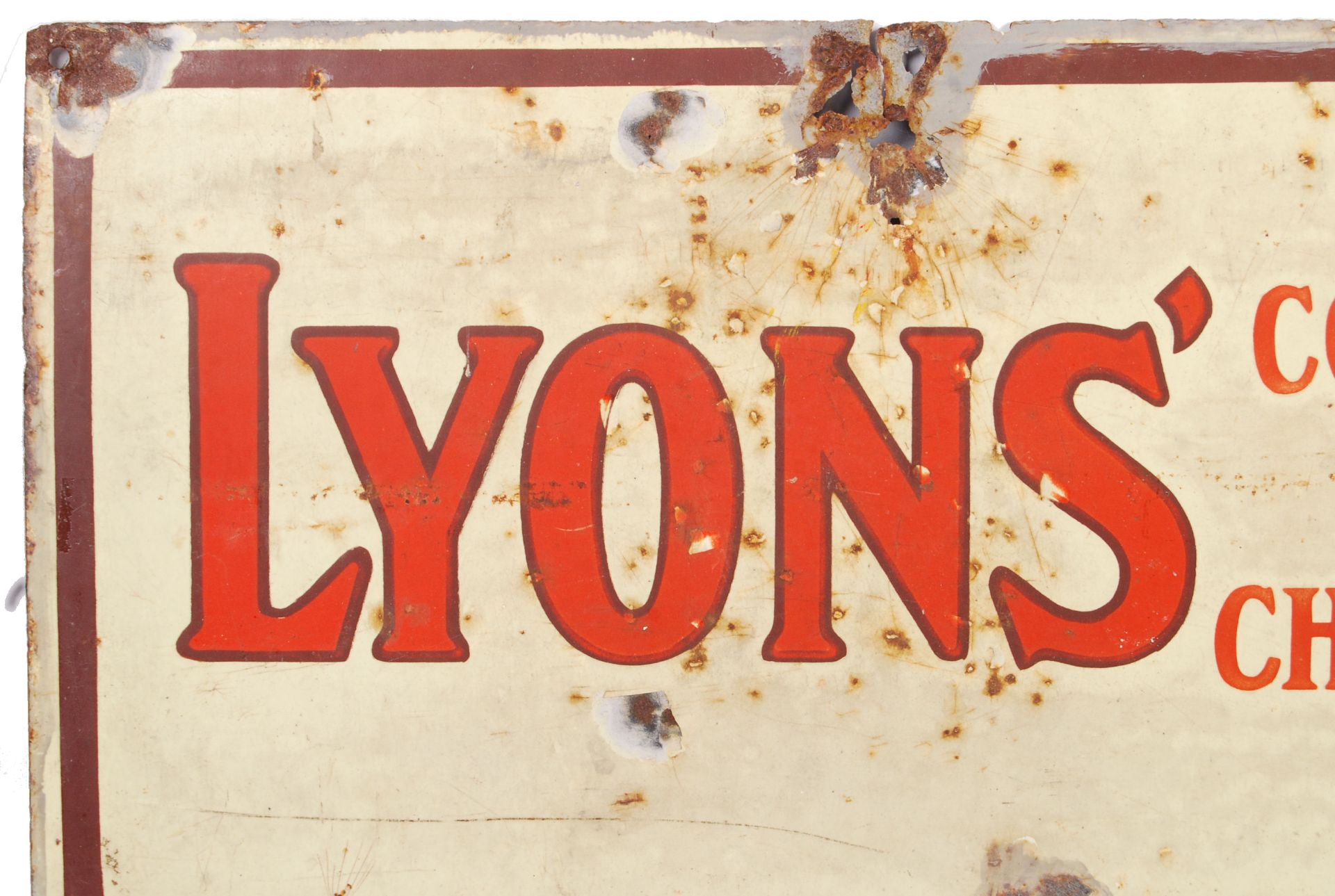 ORIGINAL VINTAGE LYONS EXTRACT SHOP ENAMEL SIGN - Bild 2 aus 4