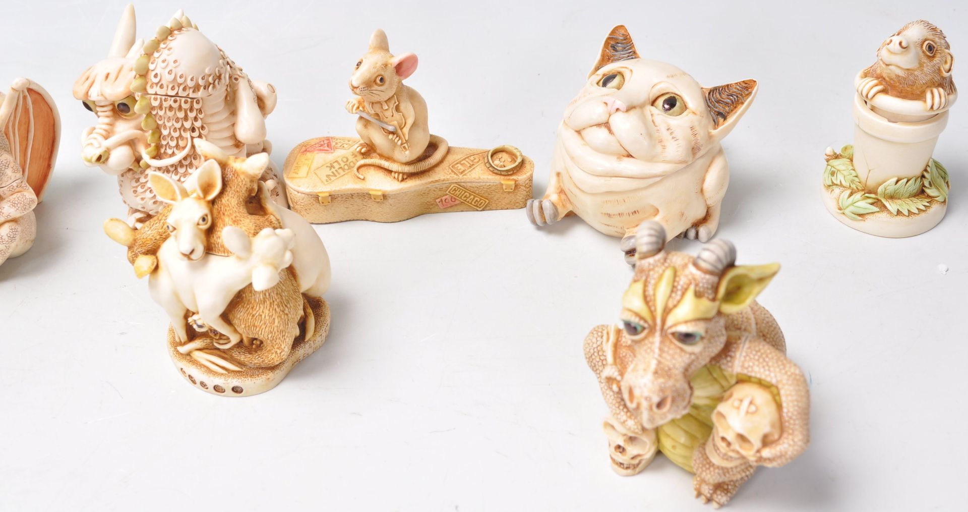 A group of fourteen Harmony Kingdom resin animal novelty figurines to include dragons, a kangaroo - Bild 6 aus 9