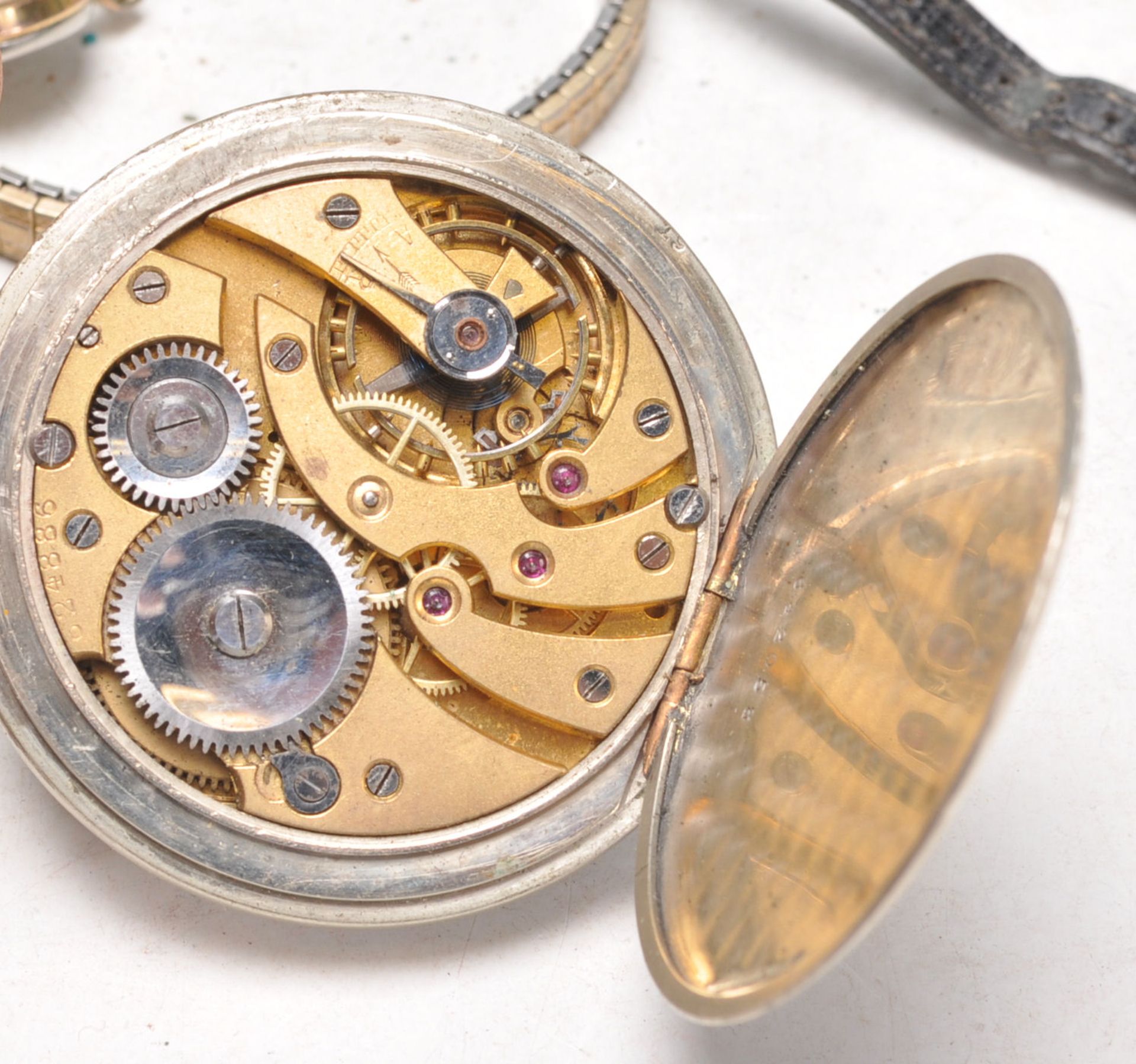 A collection of vintage watches to include a ladies Omega cocktail watch with a champagne dial, a - Bild 4 aus 7
