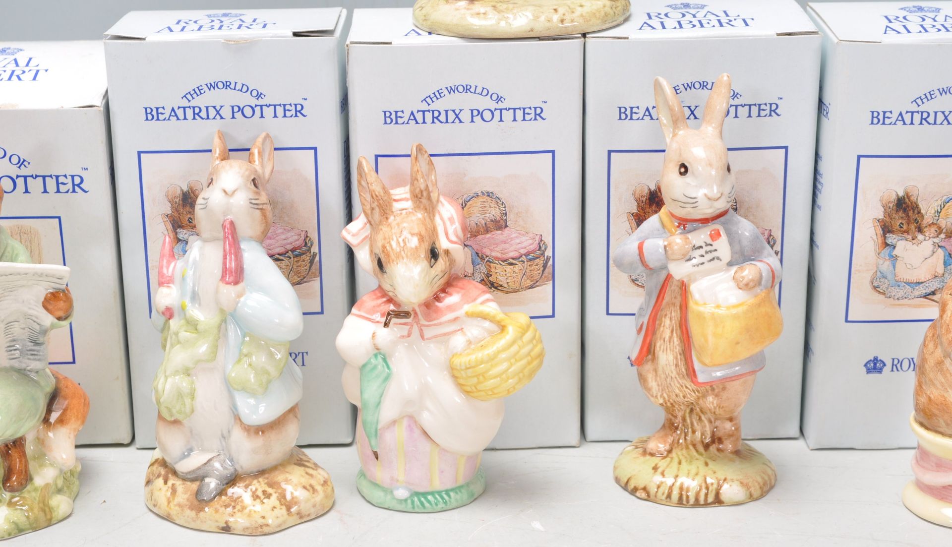 A collection of eleven Royal Albert ceramic figures in 'The World Of Beatrix Potter Collection' to - Bild 4 aus 10