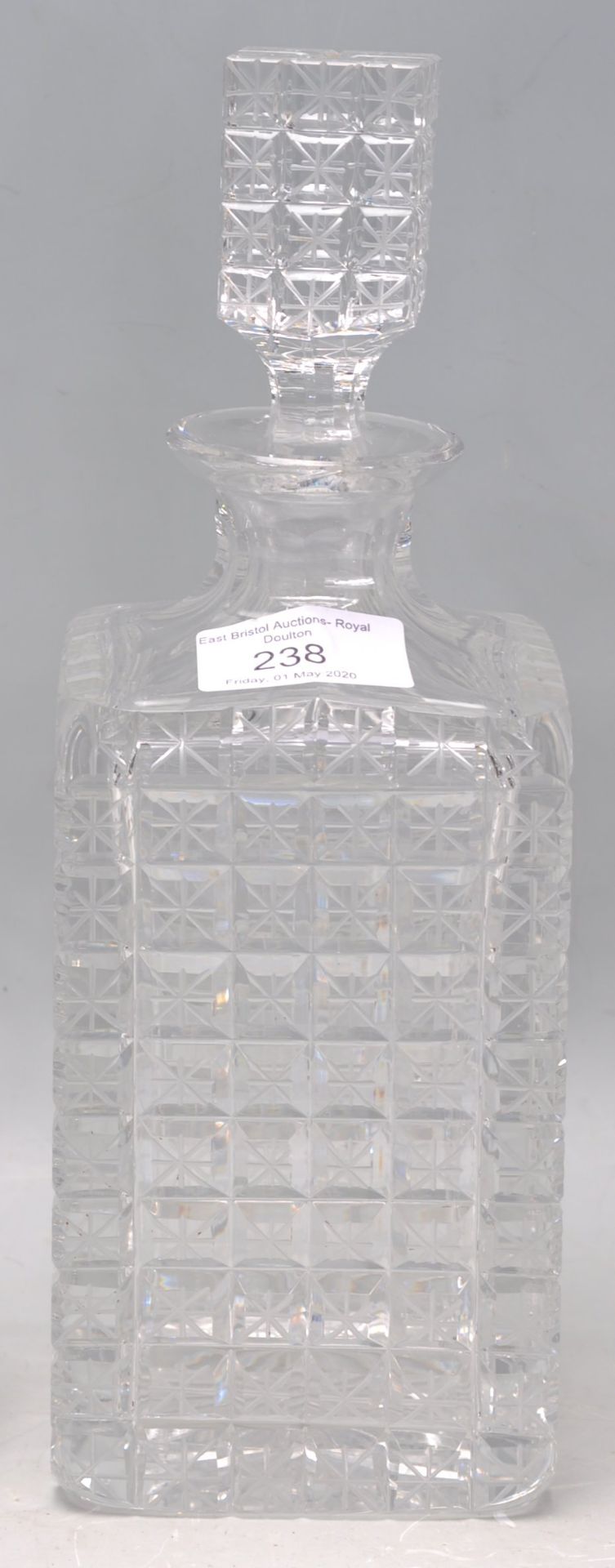 A group of four 20th Century cut crystal decanters two of square form and two of bottle form - Bild 3 aus 6