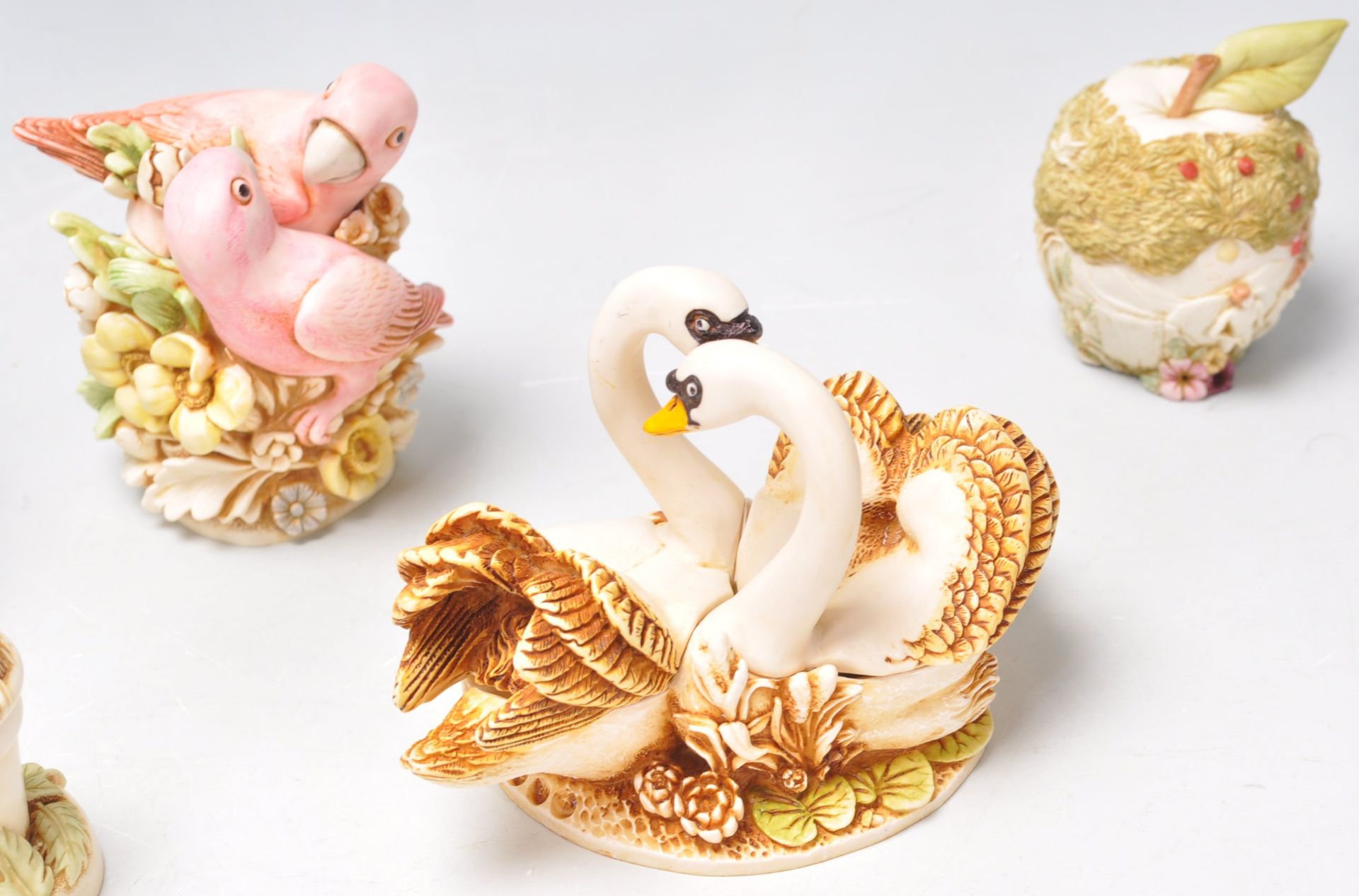 A group of nine Harmony Kingdom resin animal novelty figurines to include 'Pot Sticker', Tjenelea, - Bild 5 aus 13
