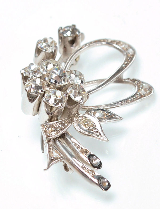 A stunning vintage mid 20th Century platinum and diamond brooch in the form of a floral bouquet - Image 5 of 5