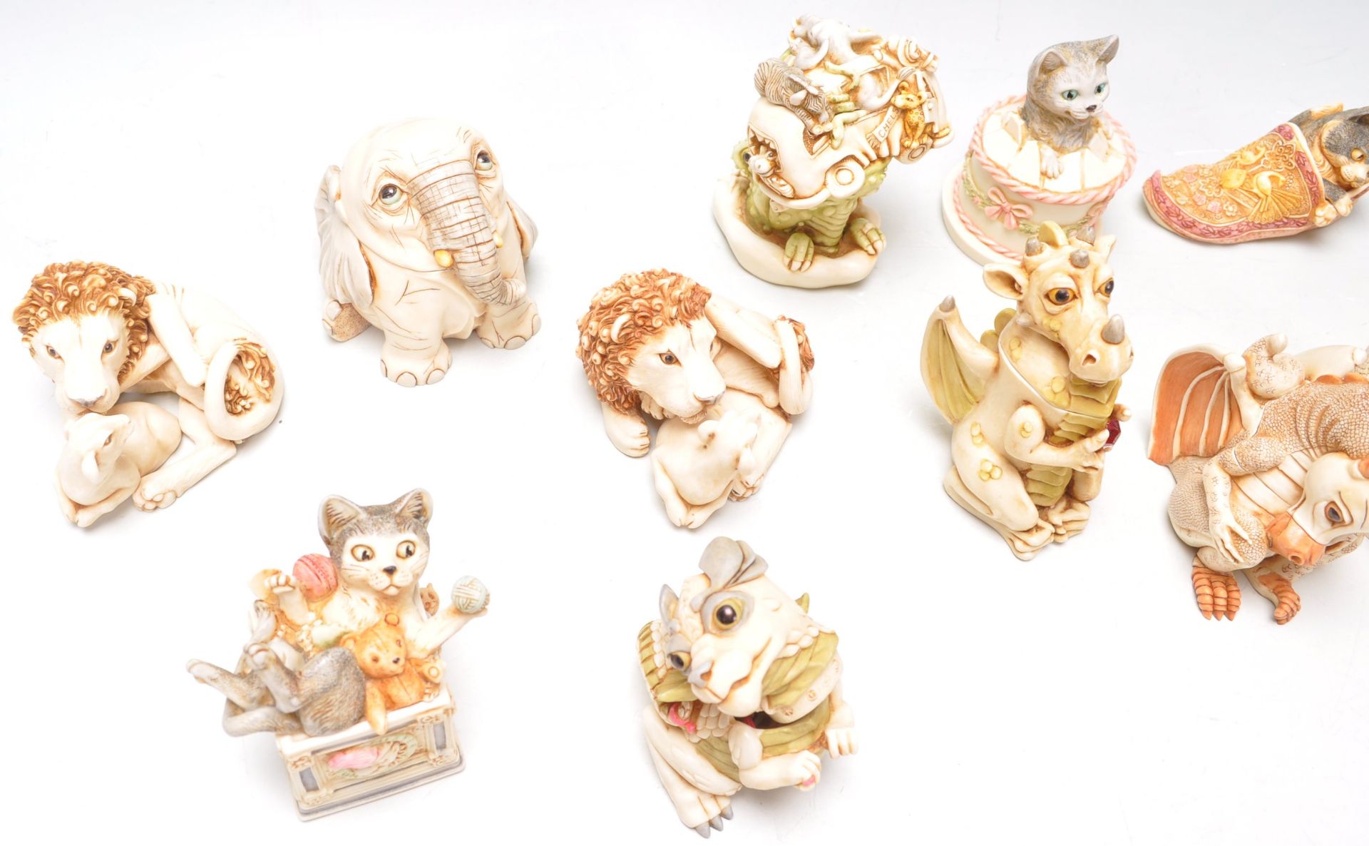 A Group of fourteen Harmony Kingdom novelty animals and magical creatures figurines to include an - Bild 6 aus 11