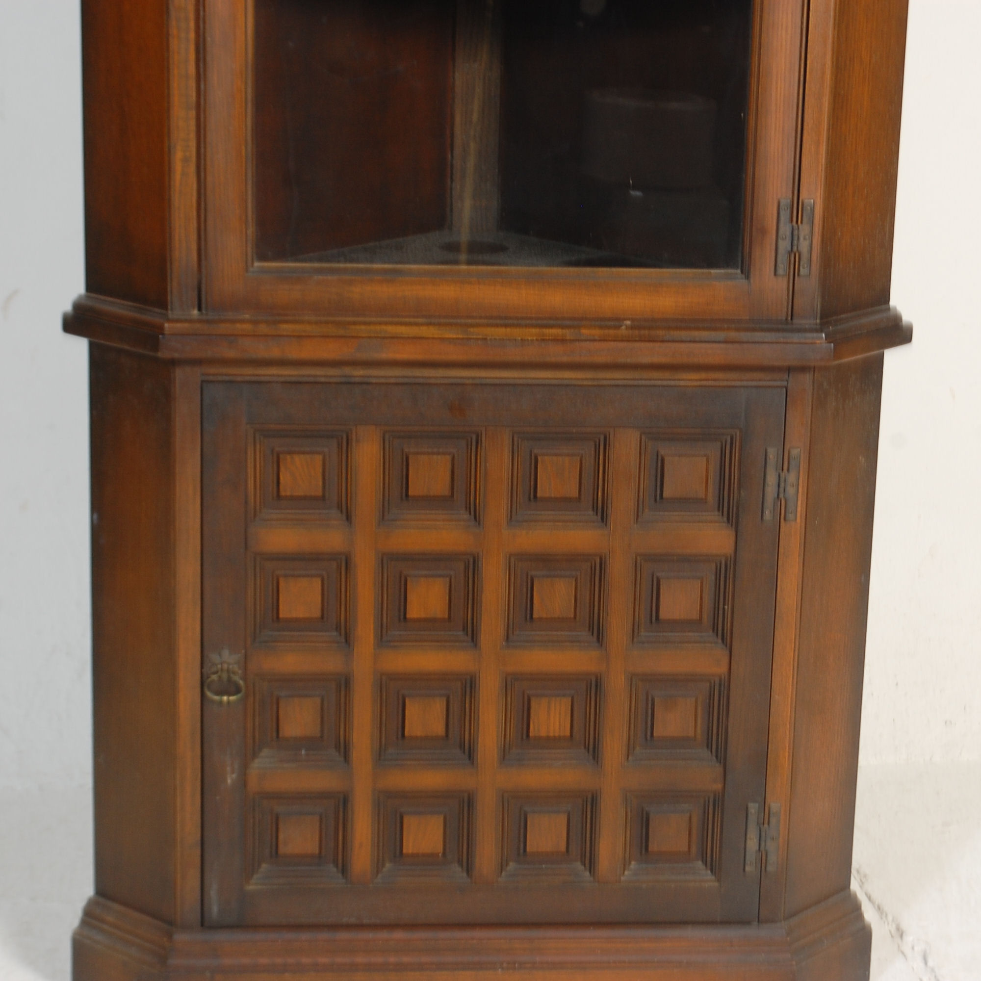 A mid century Spanish influence large carved oak sideboard / dresser base with portcullis relief - Image 9 of 9